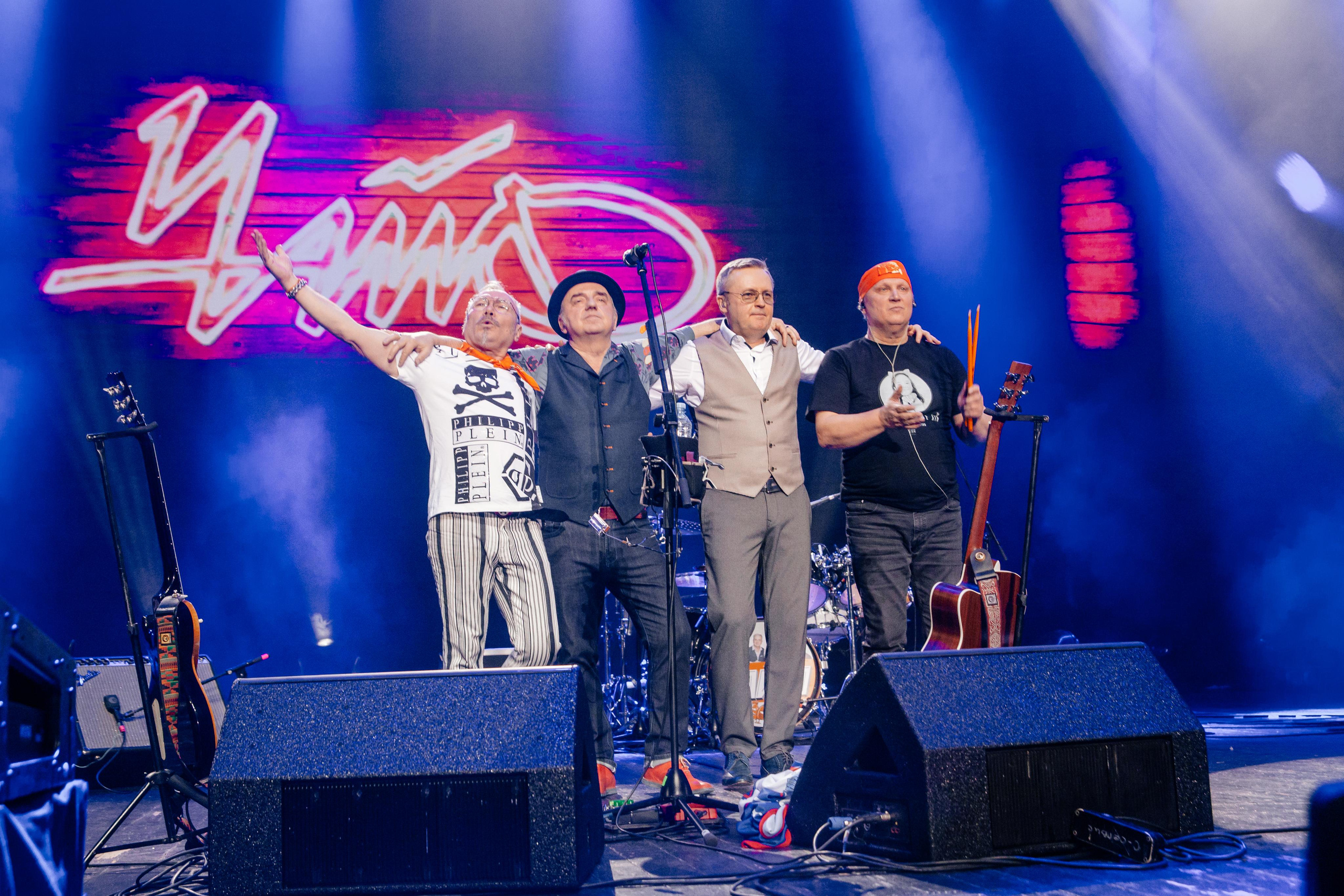 Чайф, Crocus City Hall. Фотограф Ольга Махалова — Санкт-Петербург, Москва, Нижний Новгород