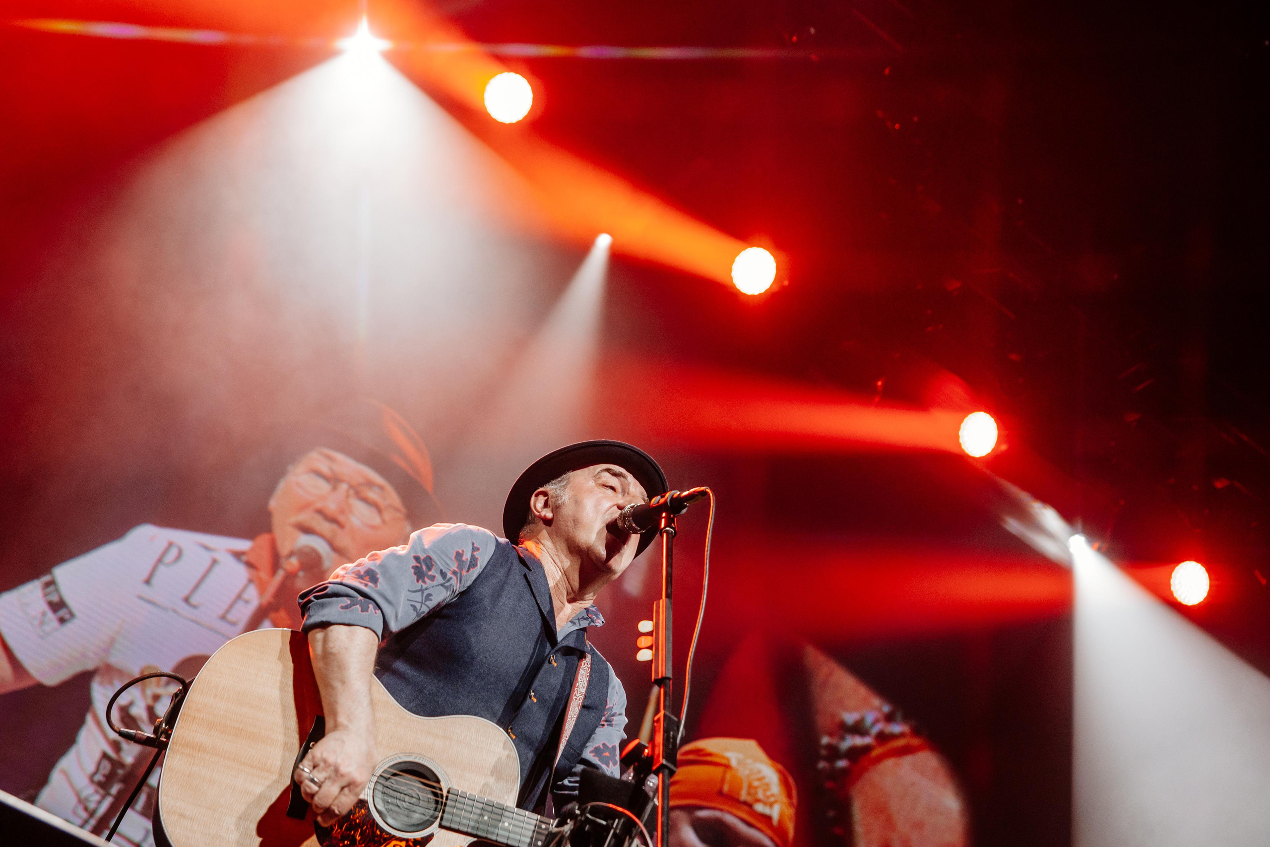 Чайф, Crocus City Hall. Фотограф Ольга Махалова — Санкт-Петербург, Москва, Нижний Новгород