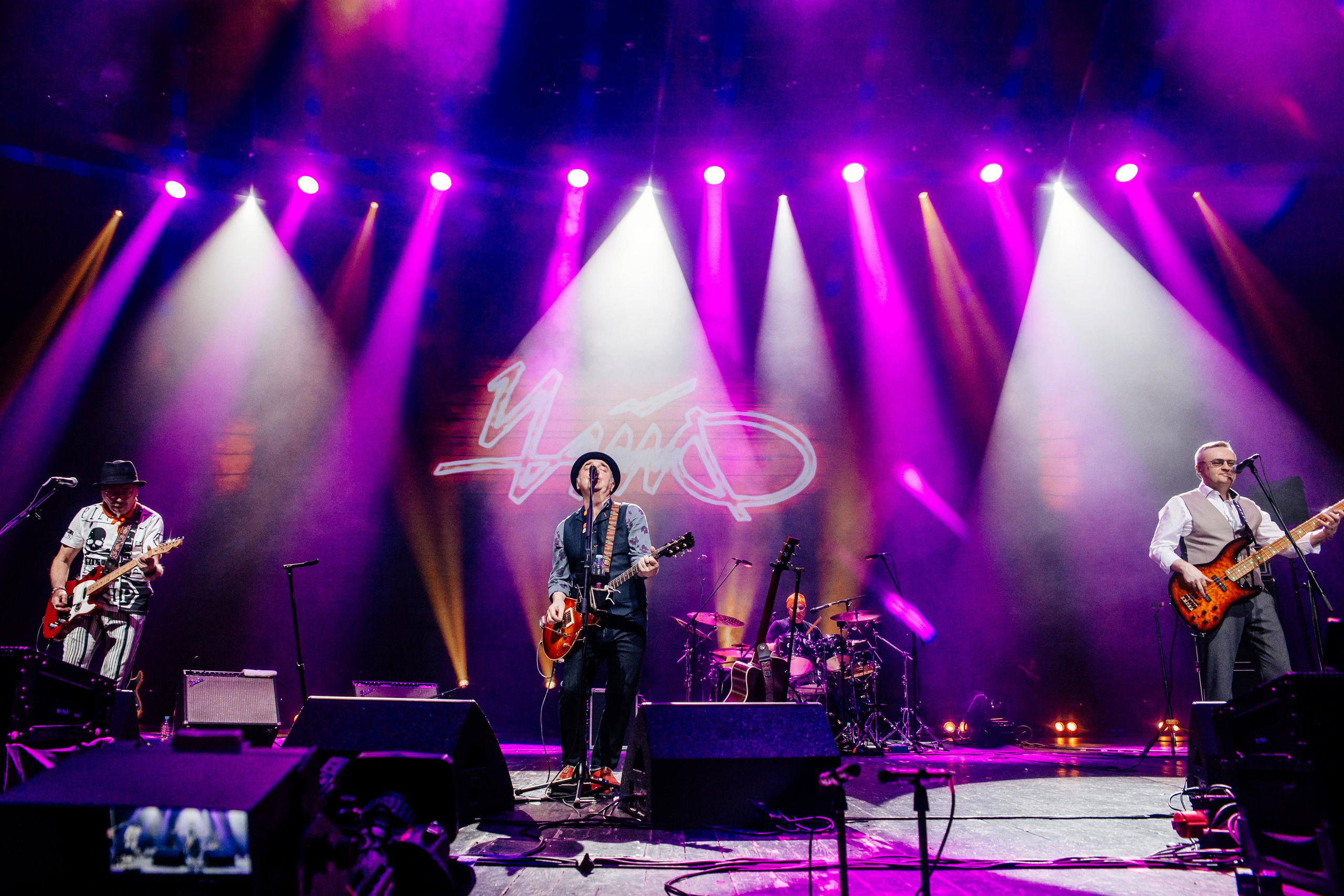 Чайф, Crocus City Hall. Фотограф Ольга Махалова — Санкт-Петербург, Москва, Нижний Новгород