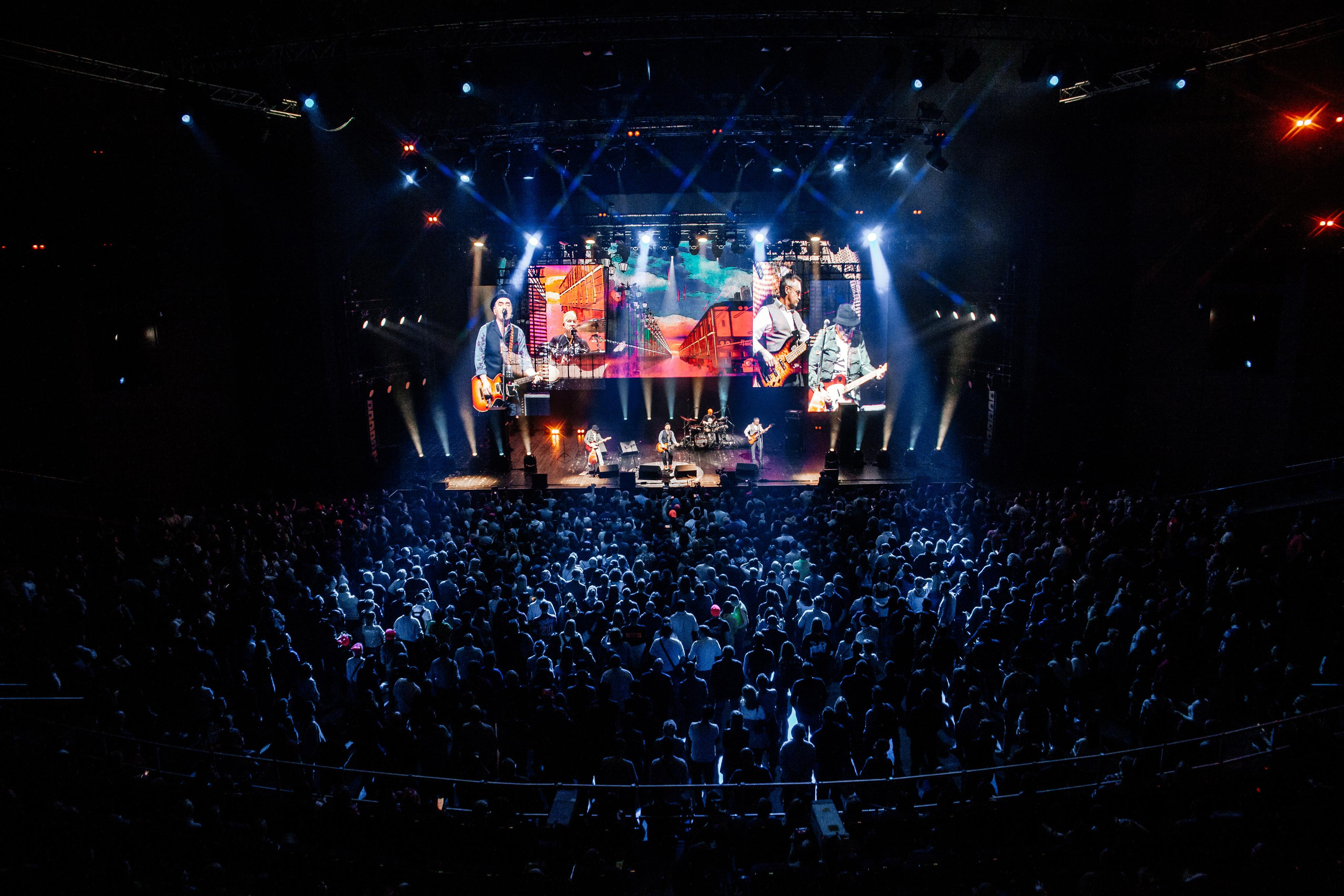 Чайф, Crocus City Hall. Фотограф Ольга Махалова — Санкт-Петербург, Москва, Нижний Новгород