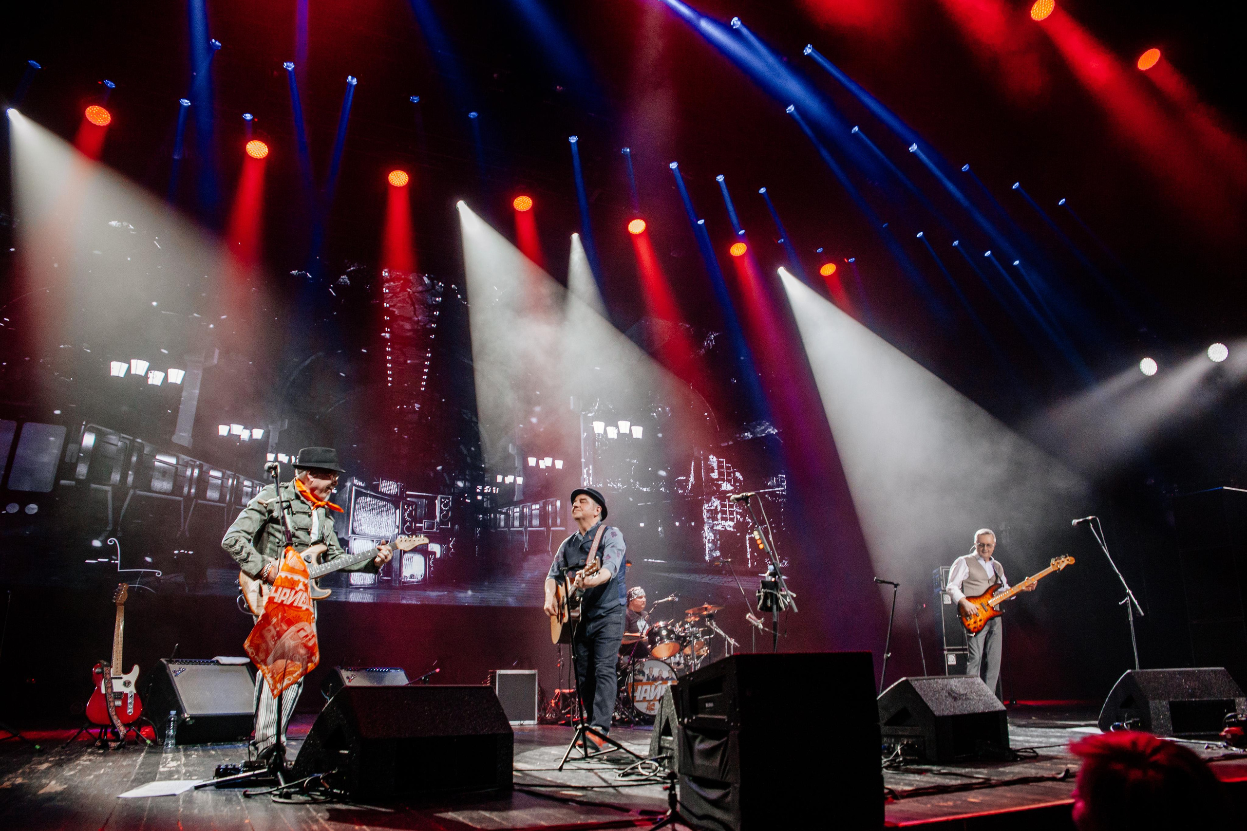 Чайф, Crocus City Hall. Фотограф Ольга Махалова — Санкт-Петербург, Москва, Нижний Новгород