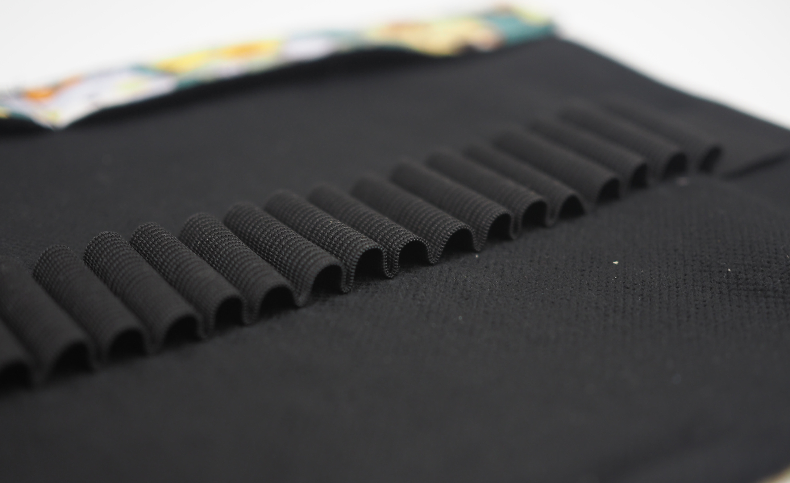 Пенал- скрутка в композиции. Фотограф Ольга Махалова — Санкт-Петербург, Москва, Нижний Новгород