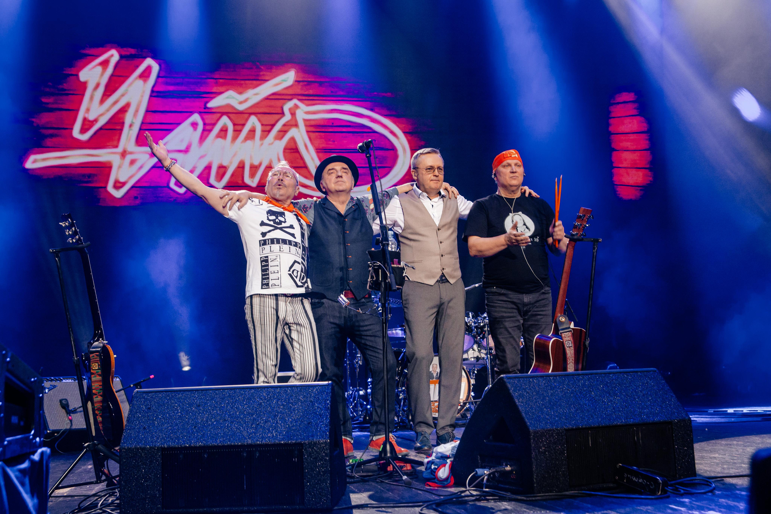 Чайф, Crocus City Hall. Фотограф Ольга Махалова — Санкт-Петербург, Москва, Нижний Новгород