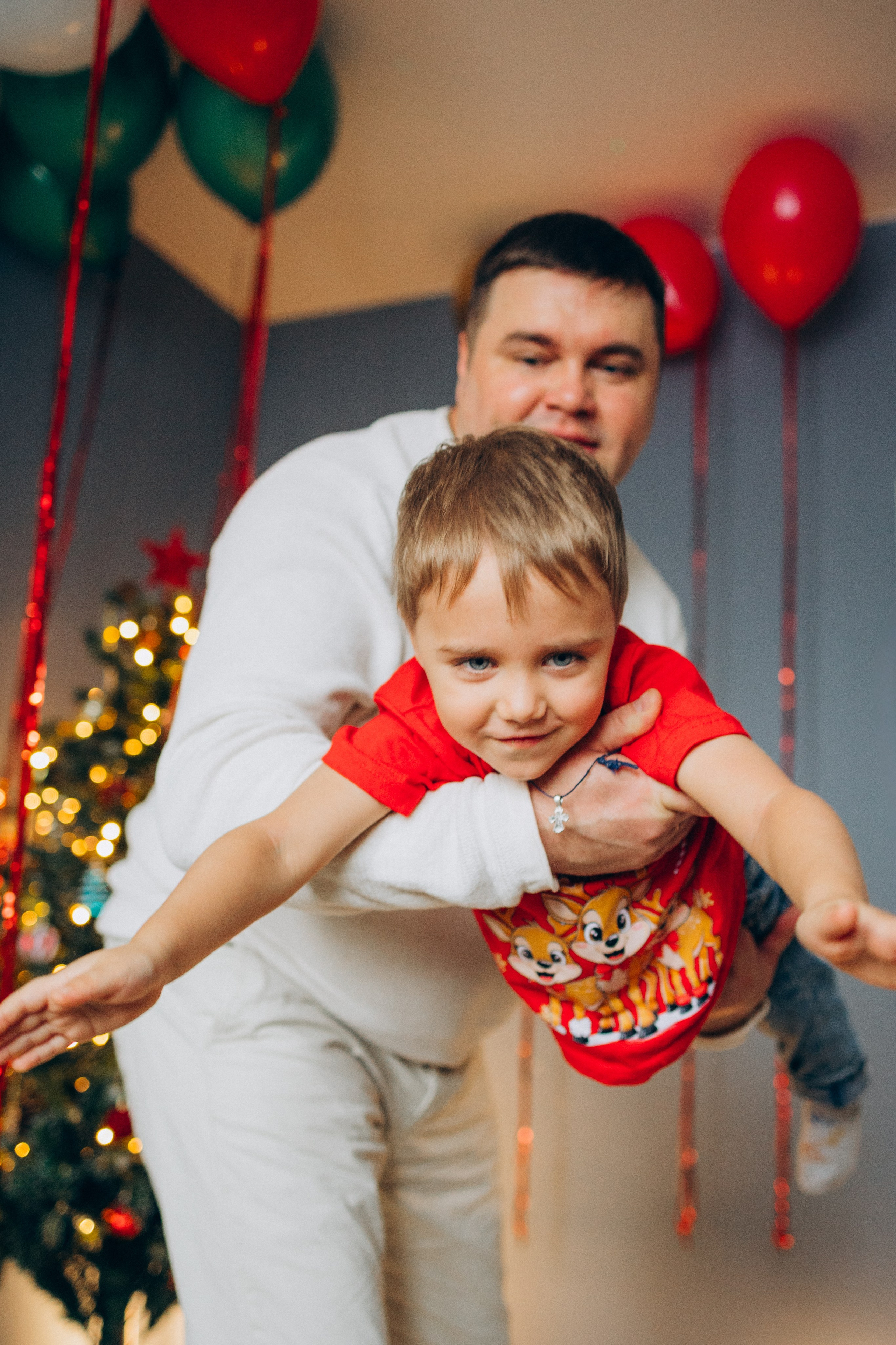 Семья — это тепло объятий и свет улыбок!. Фотограф Москва Светлана Кирюшина