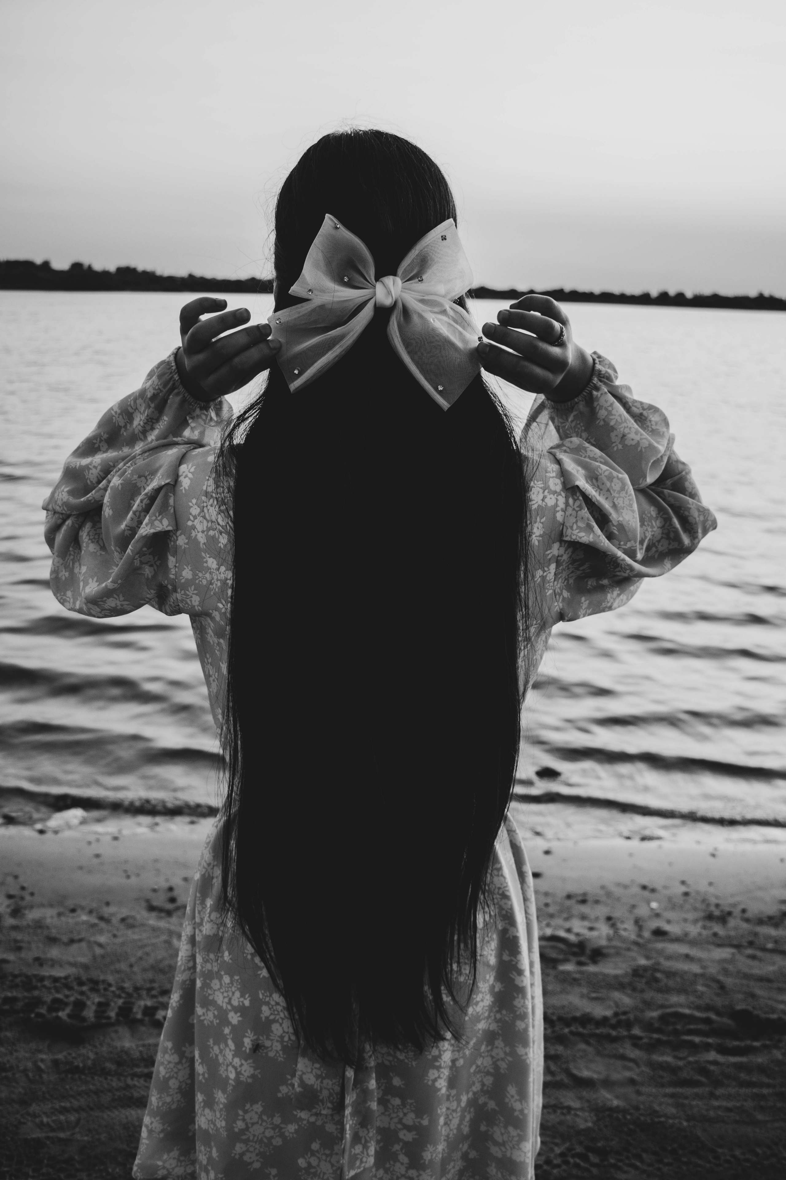 Эмилия у озера. Фотограф Татьяна Матрос