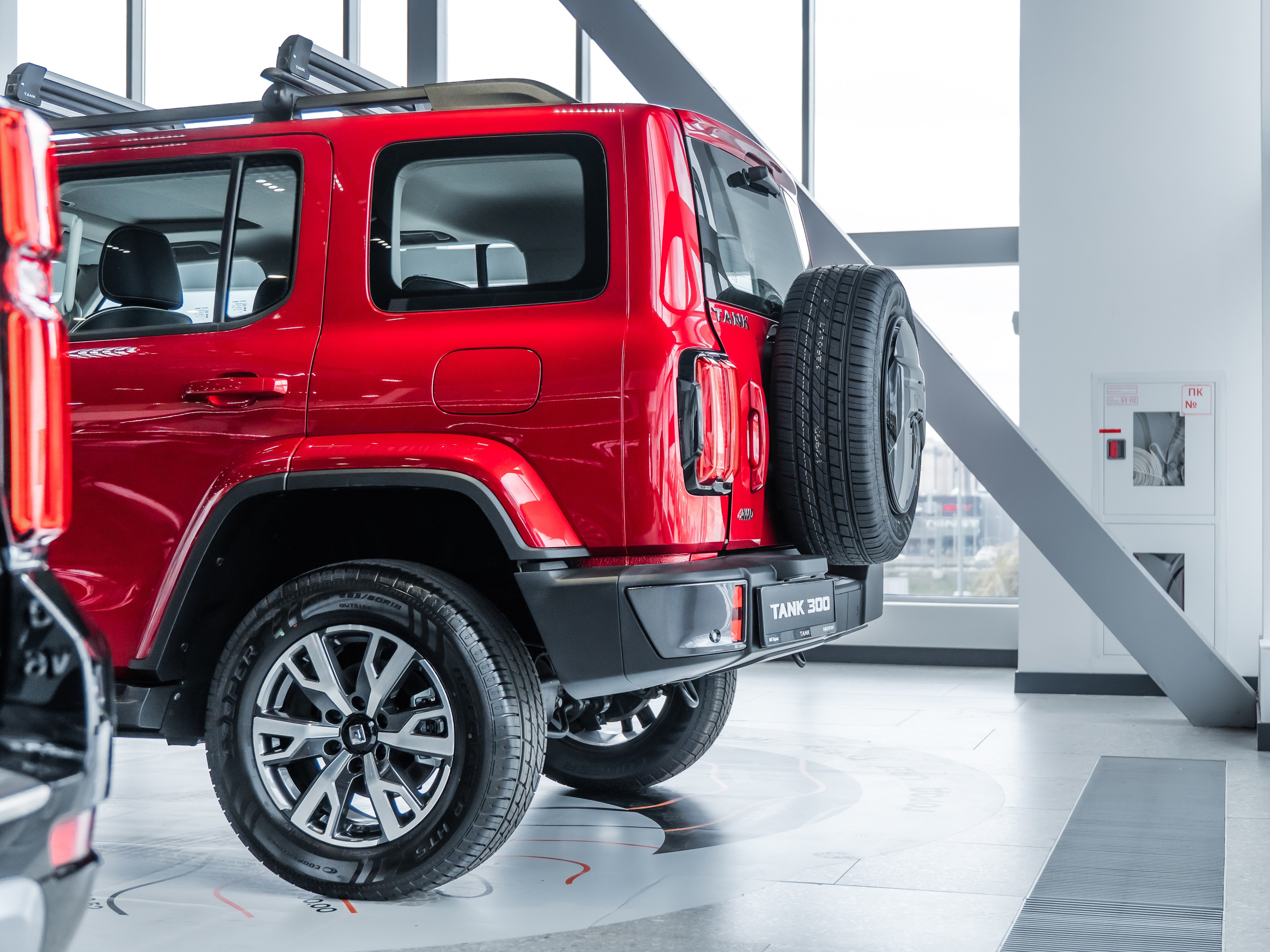 TANK 300 IAT. Opasnophoto