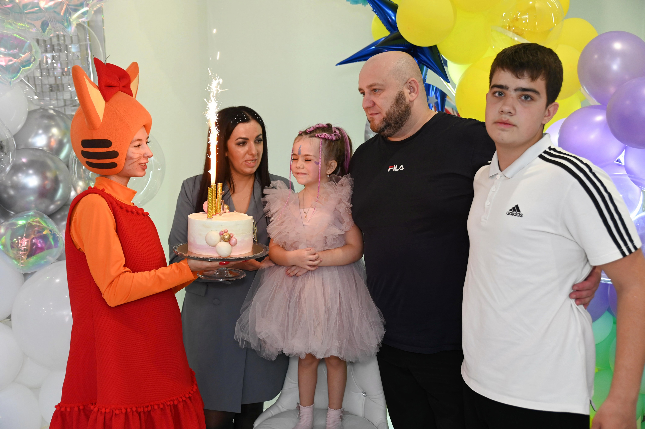 Игротека «Море Позитива». Я Ольга Казанцева, фотографирую снимаю ваши киноистории и печатаю фото и цифровые портреты на холсте