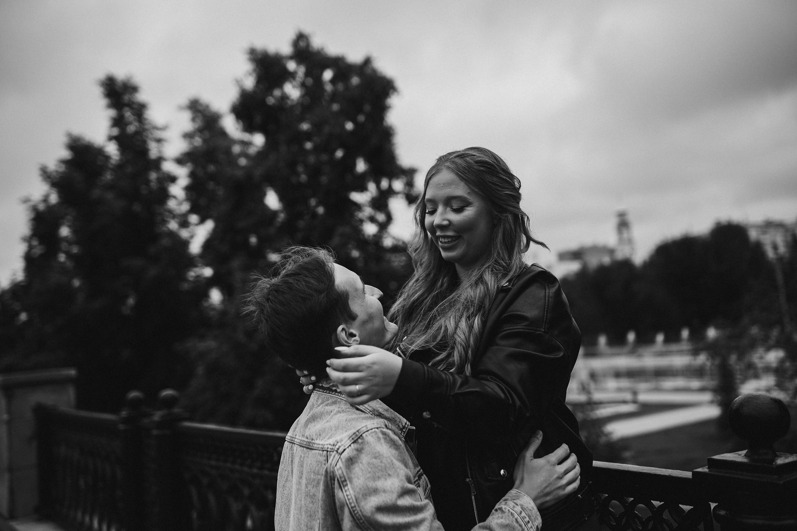 За малиновым солнцем