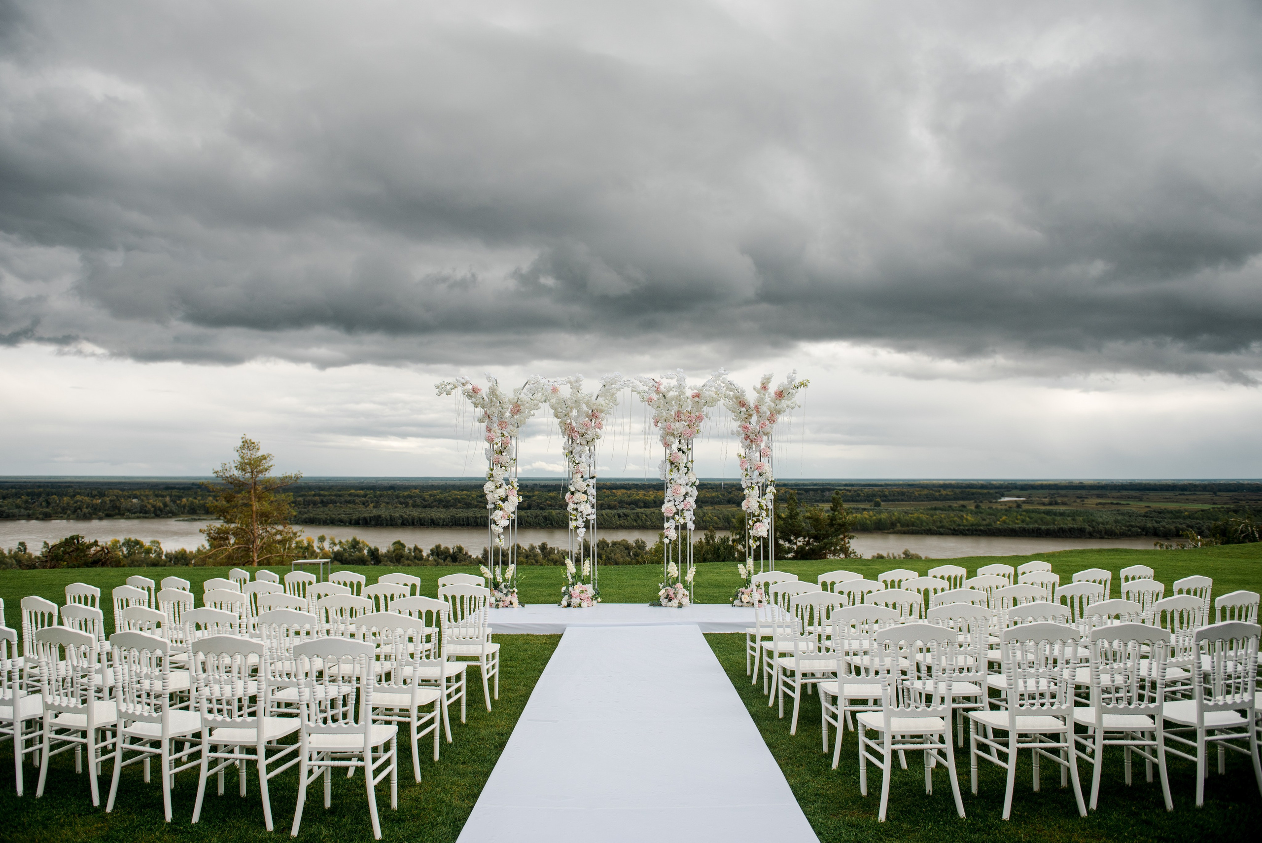 Шикарная свадьба в обрыве. Свадебный организатор Марина Корсакова, Барнаул, Бийск, Алтайский край, Горный Алтай, Новосибирск