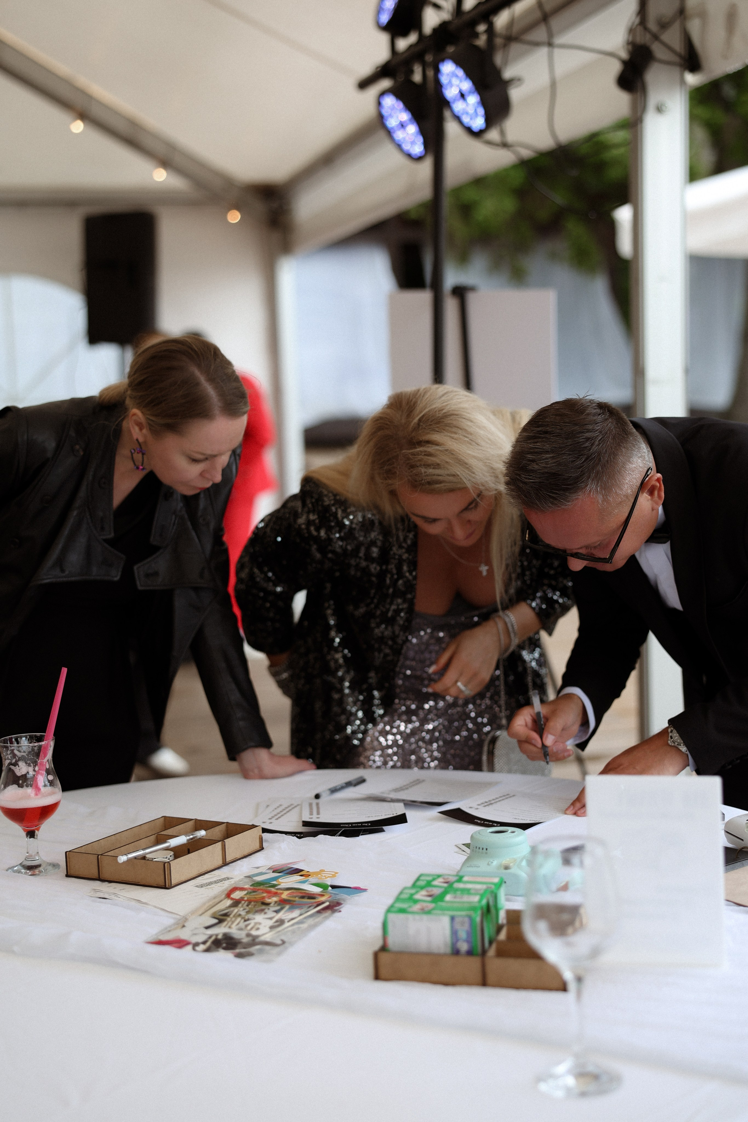 «Магия выставленного света» — Анна и Милан. Свадебный и семейный фотограф в Москве Ломова Ирина