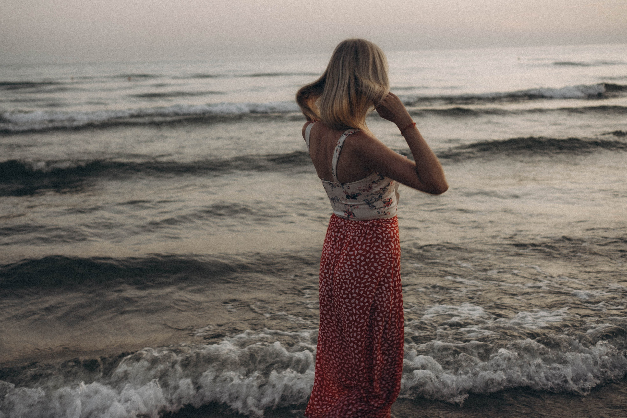 Июльский вечер на берегу черного моря. Профессиональный фотограф, Санкт-Петербург — Виктория Богомолова