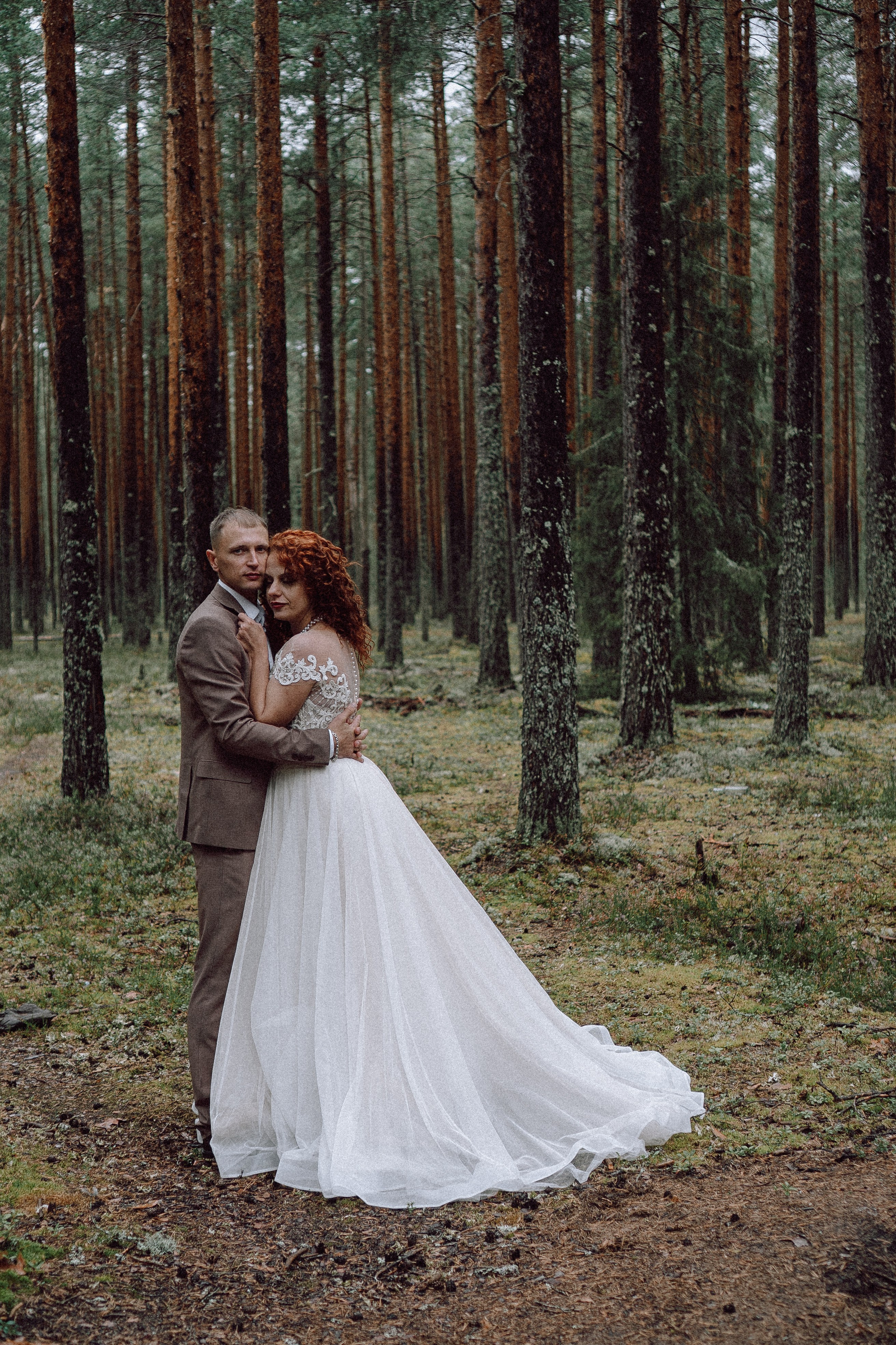 СВАДЕБНАЯ ФОТОСЕССИИЯ ПАРЫ В ГОРОДЕ ПРИОЗЕРСК В СОСНОВОМ ЛЕСУ И С ПИКАПОМ. Профессиональный фотограф, Санкт-Петербург — Виктория Богомолова