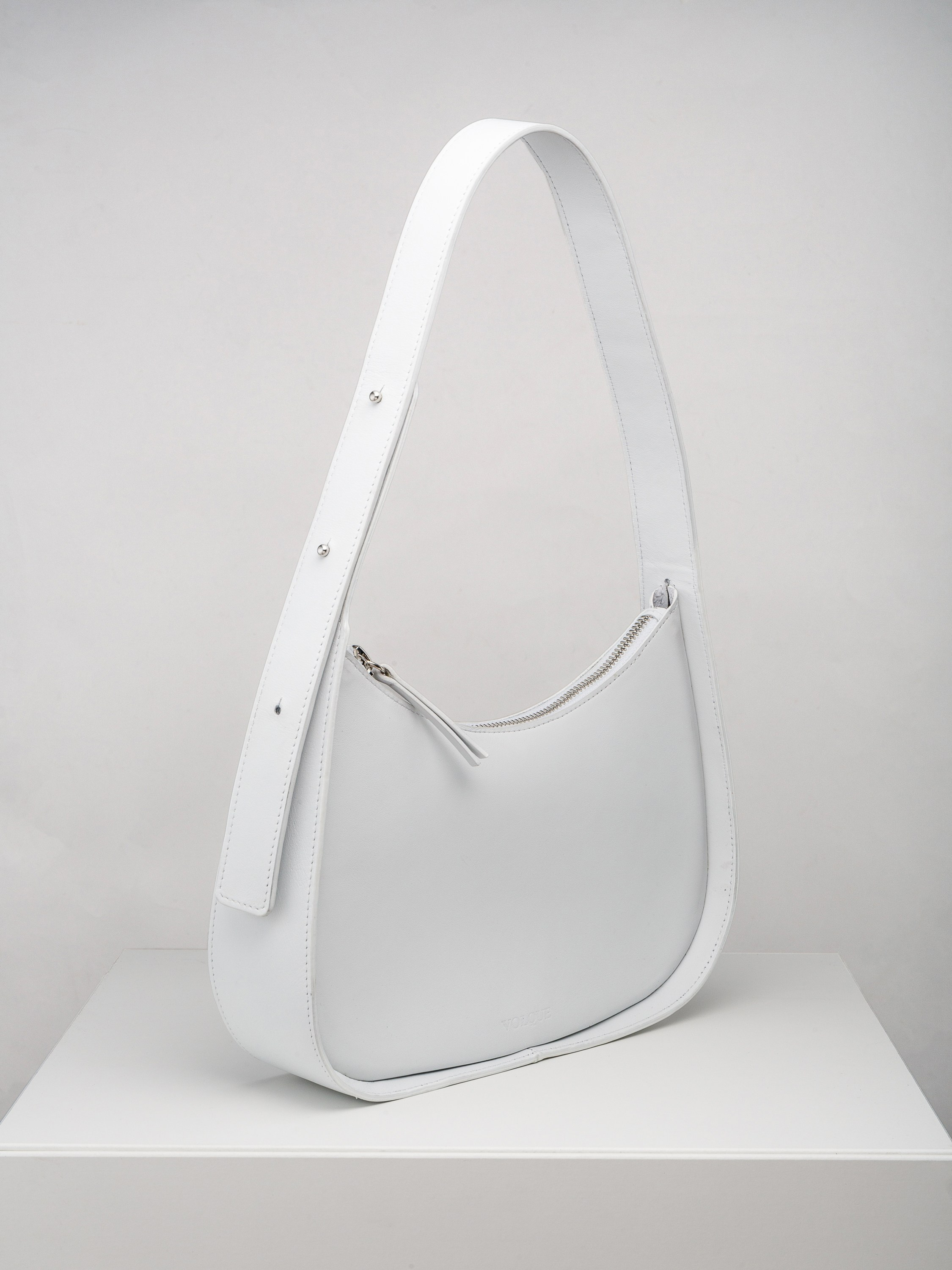 Фотосъёмка сумок и кошельков для маркетплейсов. Профессиональный фотограф в Санкт-Петербурге. Сергей Пушкин