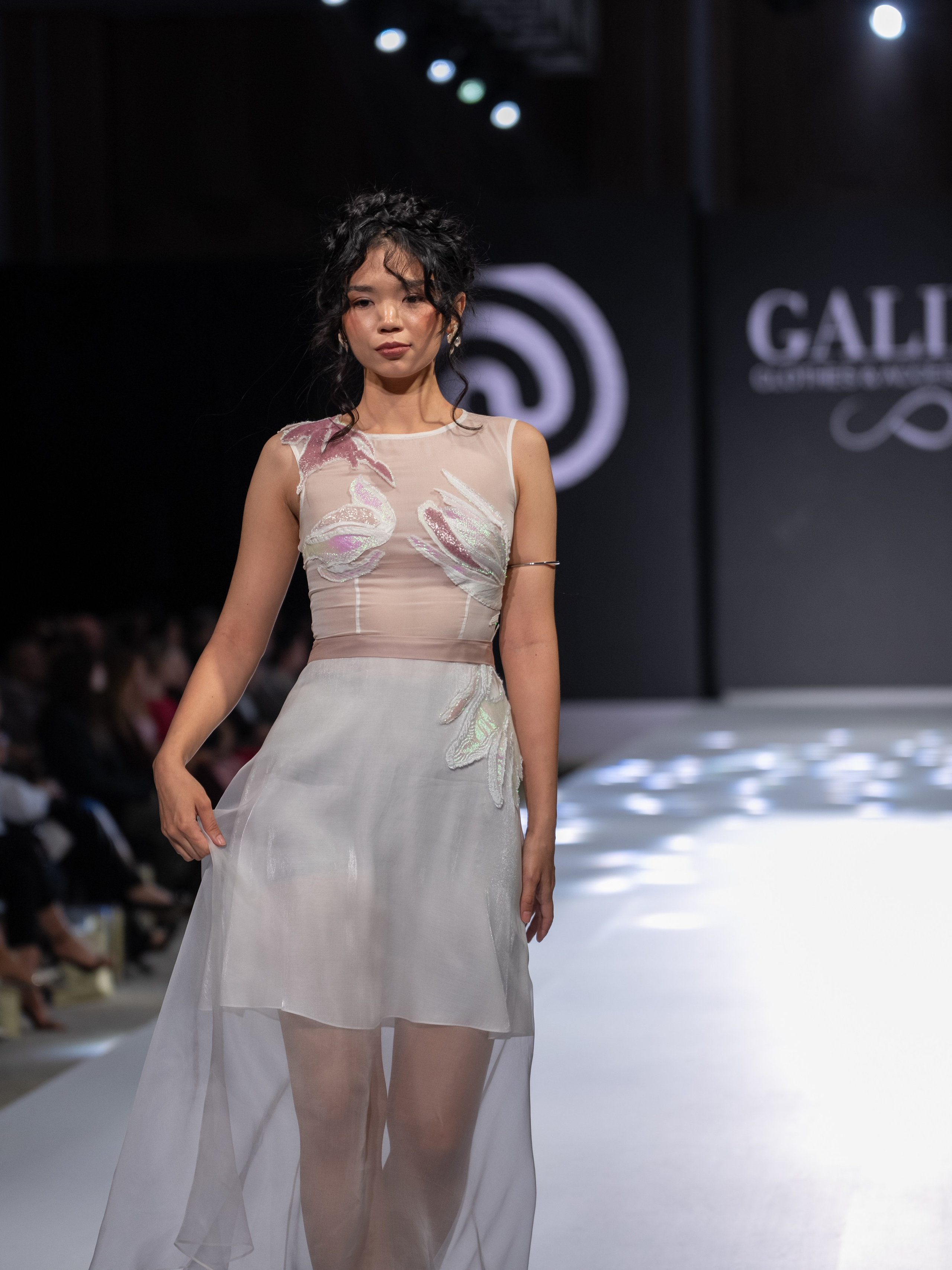 EURASIAN FASHION WEEK Galia. Сайт Алматинского НЮ АРТ, будуар и фэшн фотографа Дениса Карпенко