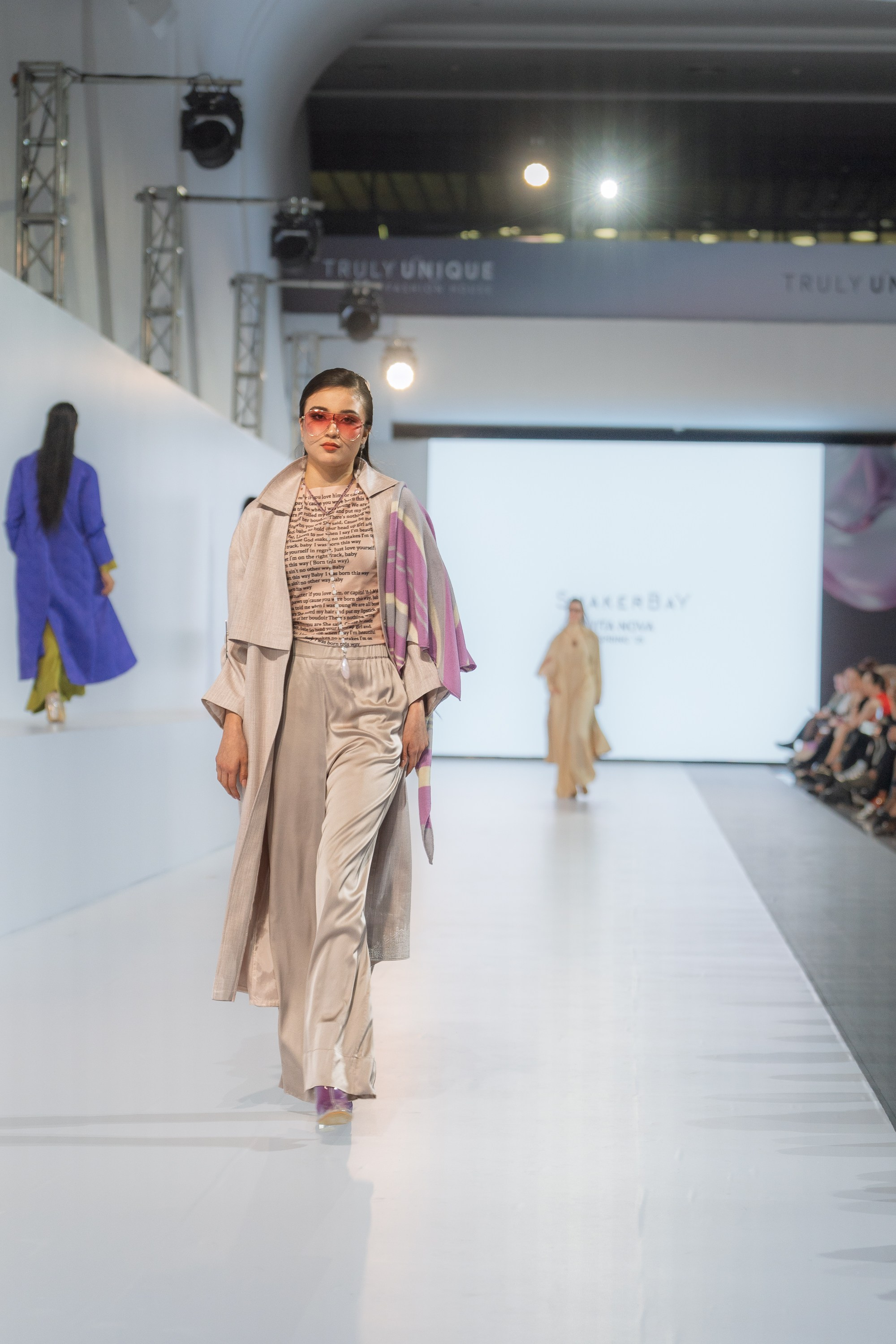 Shakerbay Vita Nova. Сайт Алматинского НЮ АРТ, будуар и фэшн фотографа Дениса Карпенко