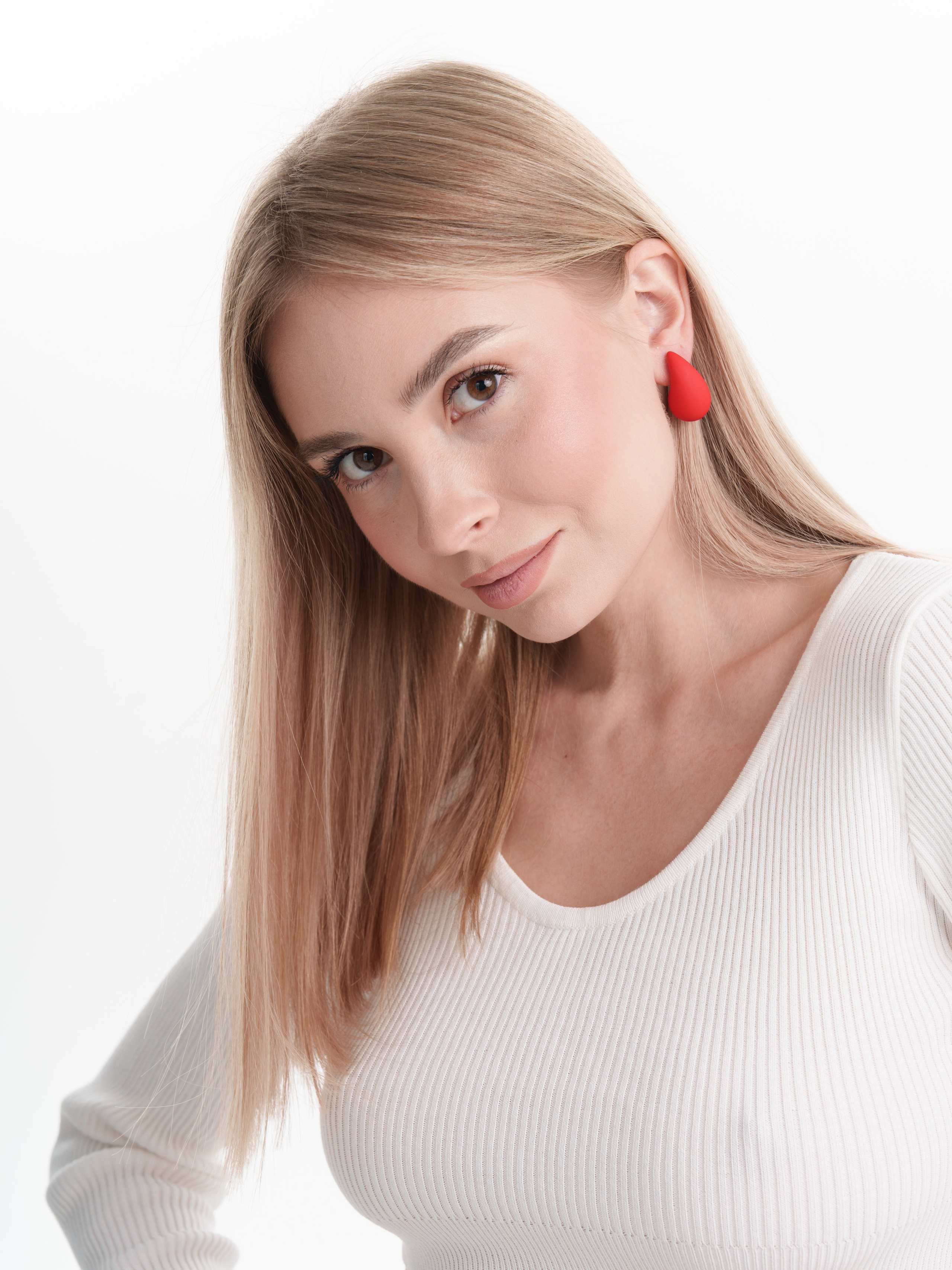 Съемка сережек для WB и OZON. Портретный и Контент фотограф Григорий Семенов (Grifon) в Ижевске