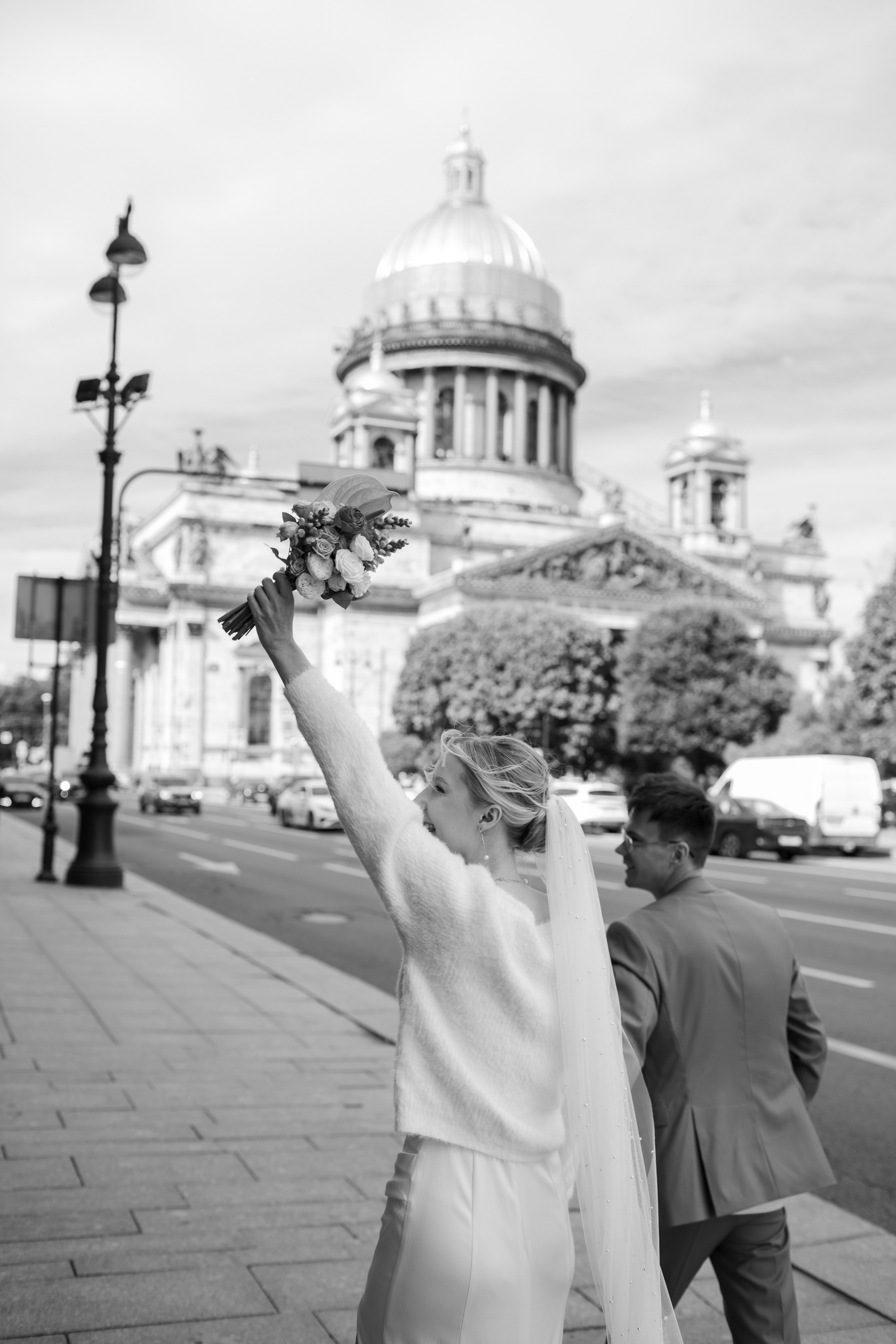 Свадебная фотосессия во дворцах Петербурга. Свадебный фотограф Кирилл Белый