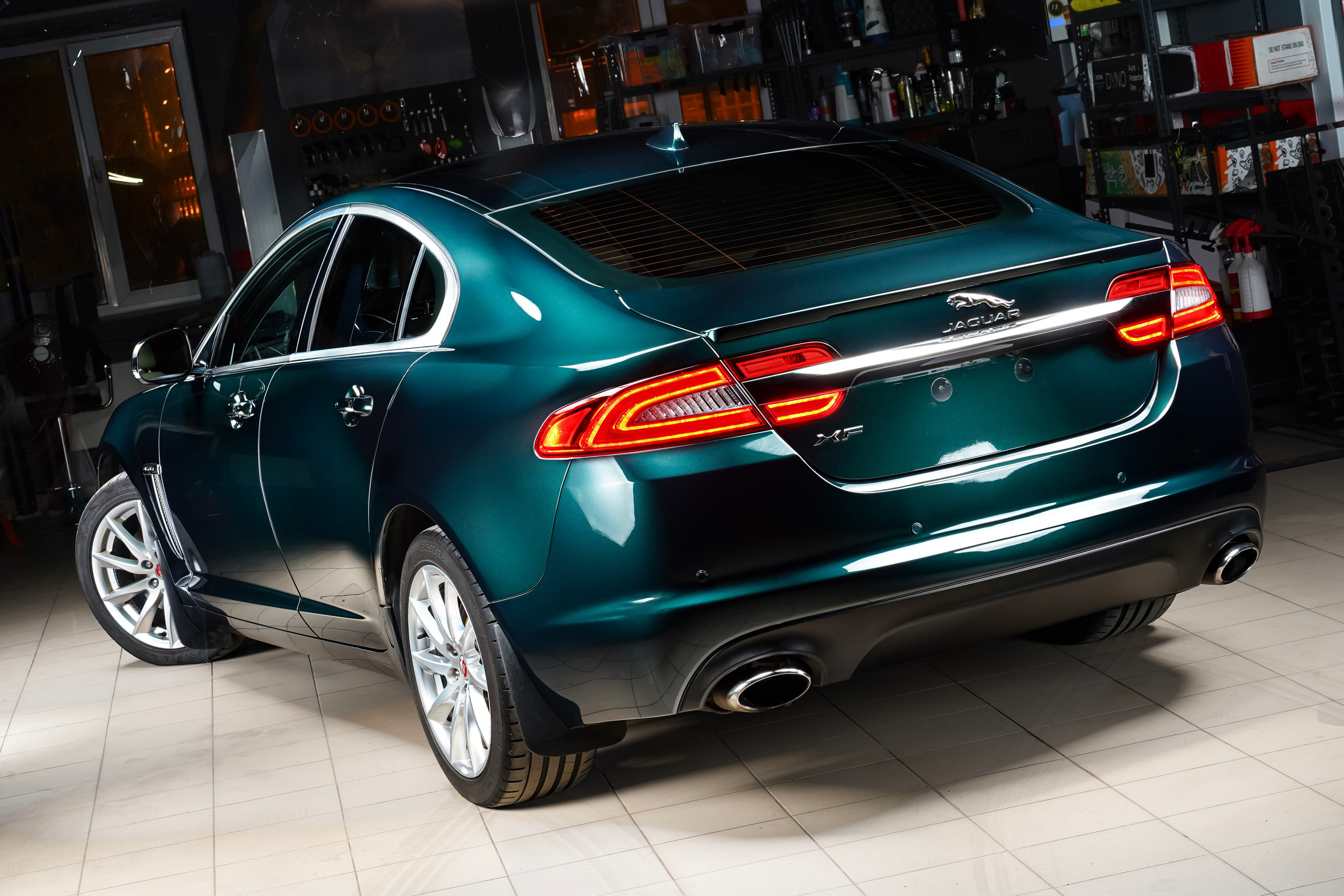JAGUAR XJ IV. Автомобильный фотограф в Санкт Петербурге. Евгений Коновалов