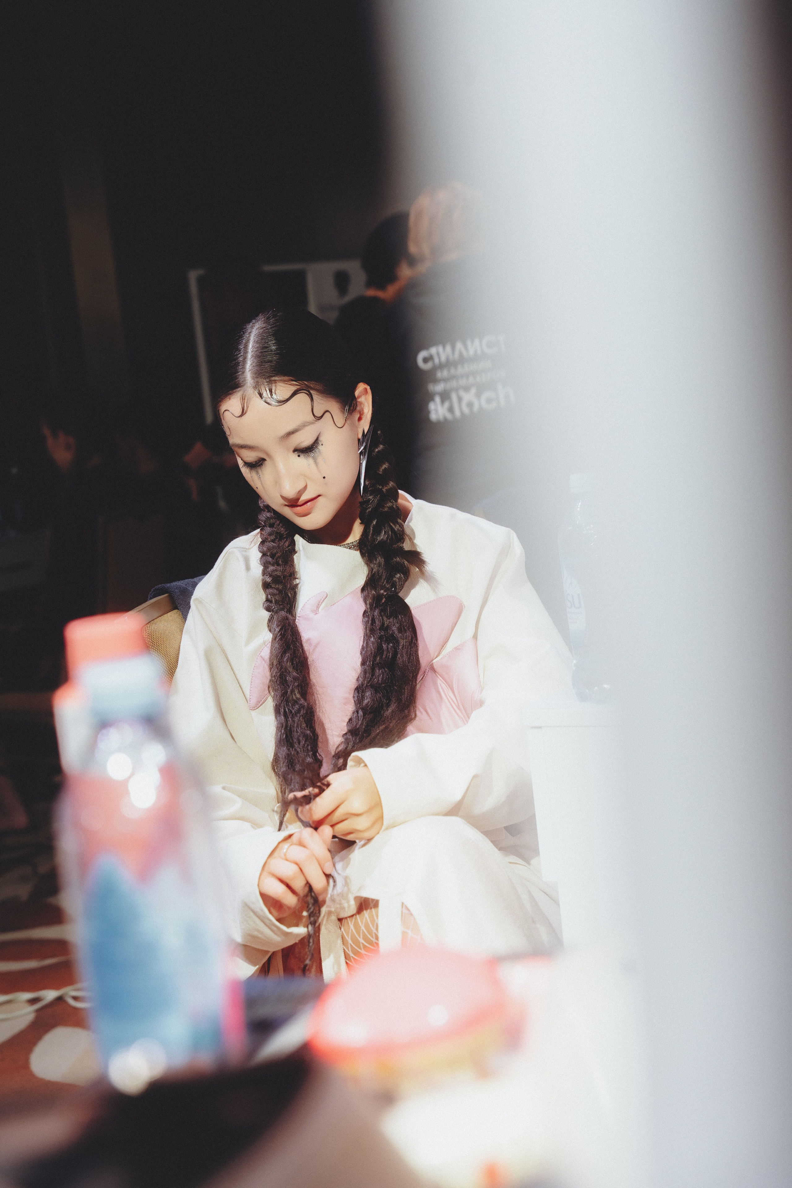 VISA FASHION WEEK ALMATY SS26 / BACKSTAGE ZONE