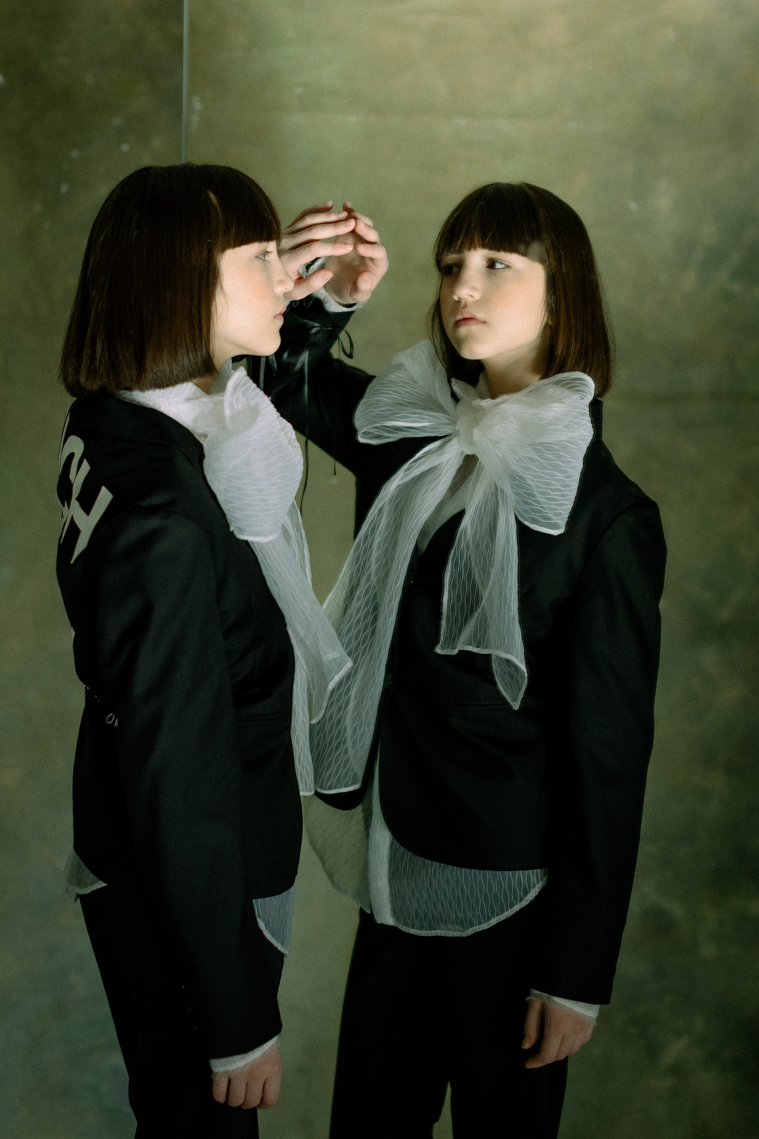 Николь и Залина. Портретный творческий фотограф в Москве Надя Дудник