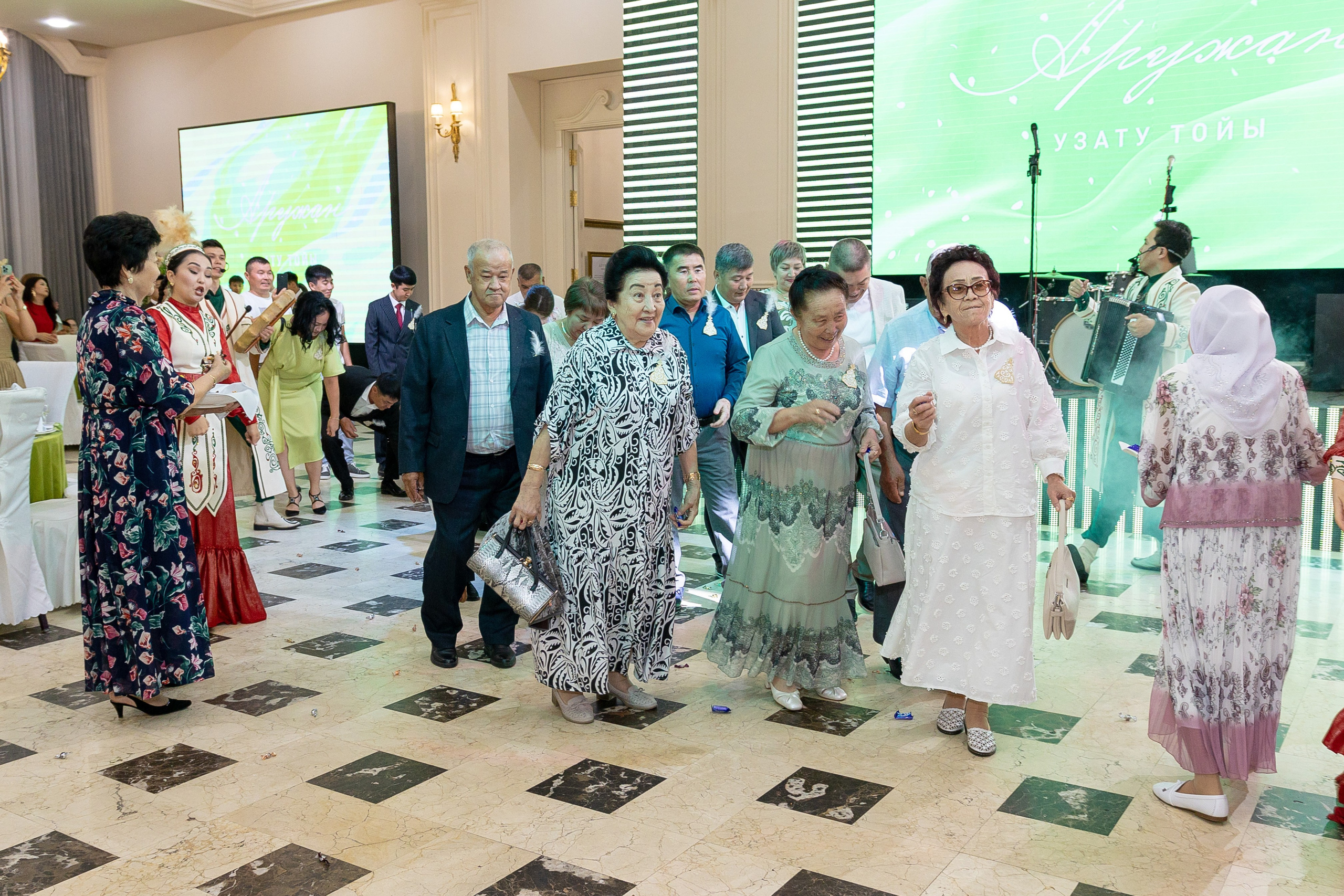 Свадебный банкет. Фото и видеосъемка в Алматы