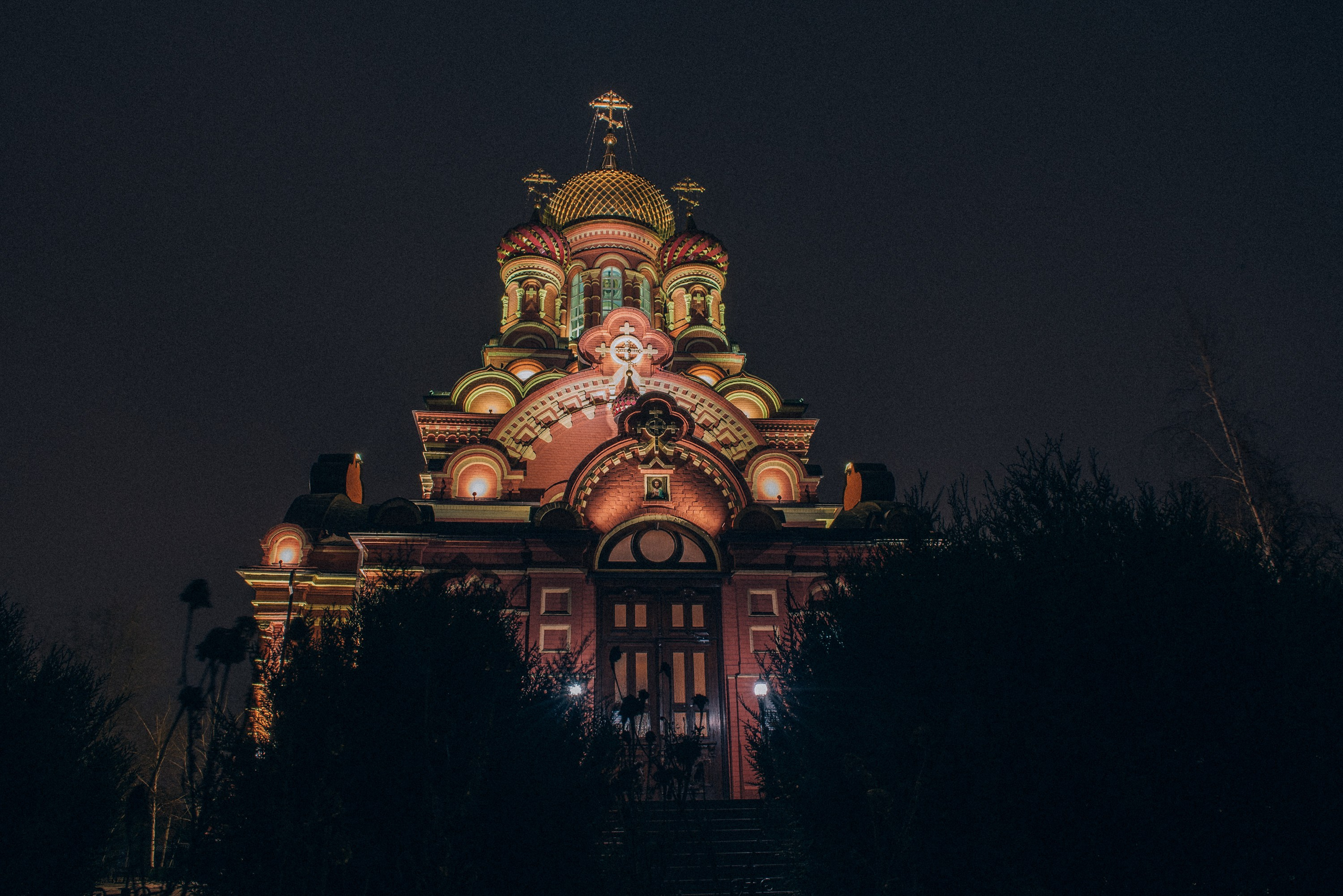 Иоанно-предтеченский монастырь. Ночь. Фотограф Анатолий Деникин