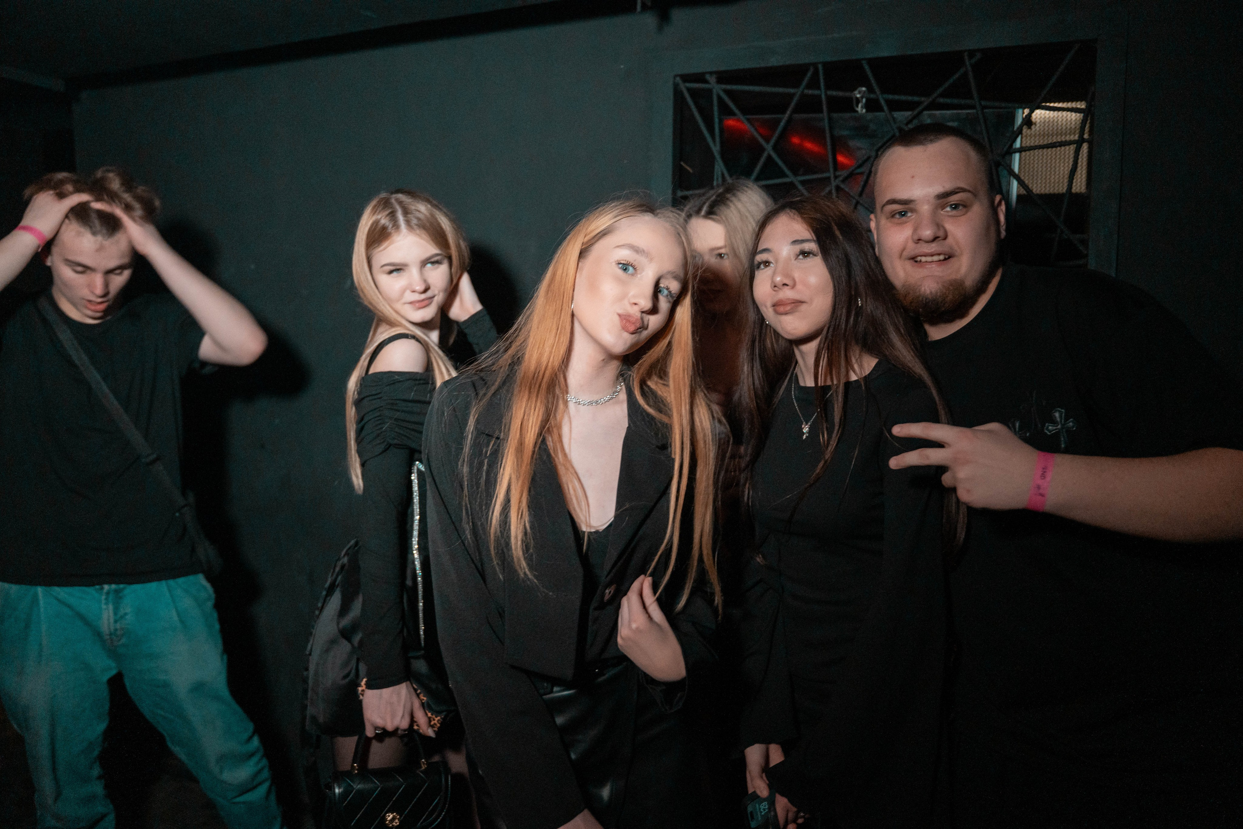 ZHARA & ZIP| ПАША ТЕХНИК. ZHARA CREW