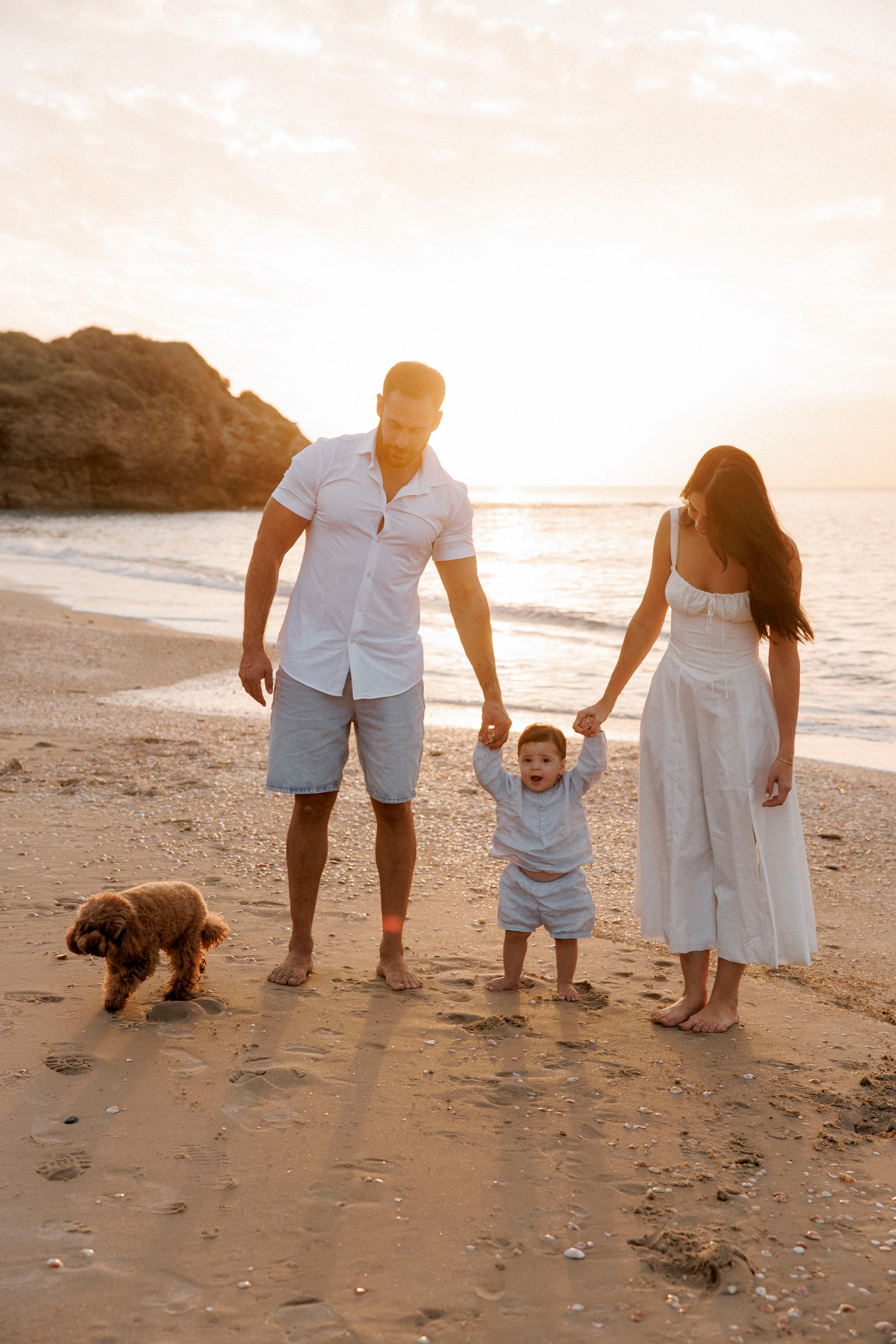 First year family photos near the sea. Главная