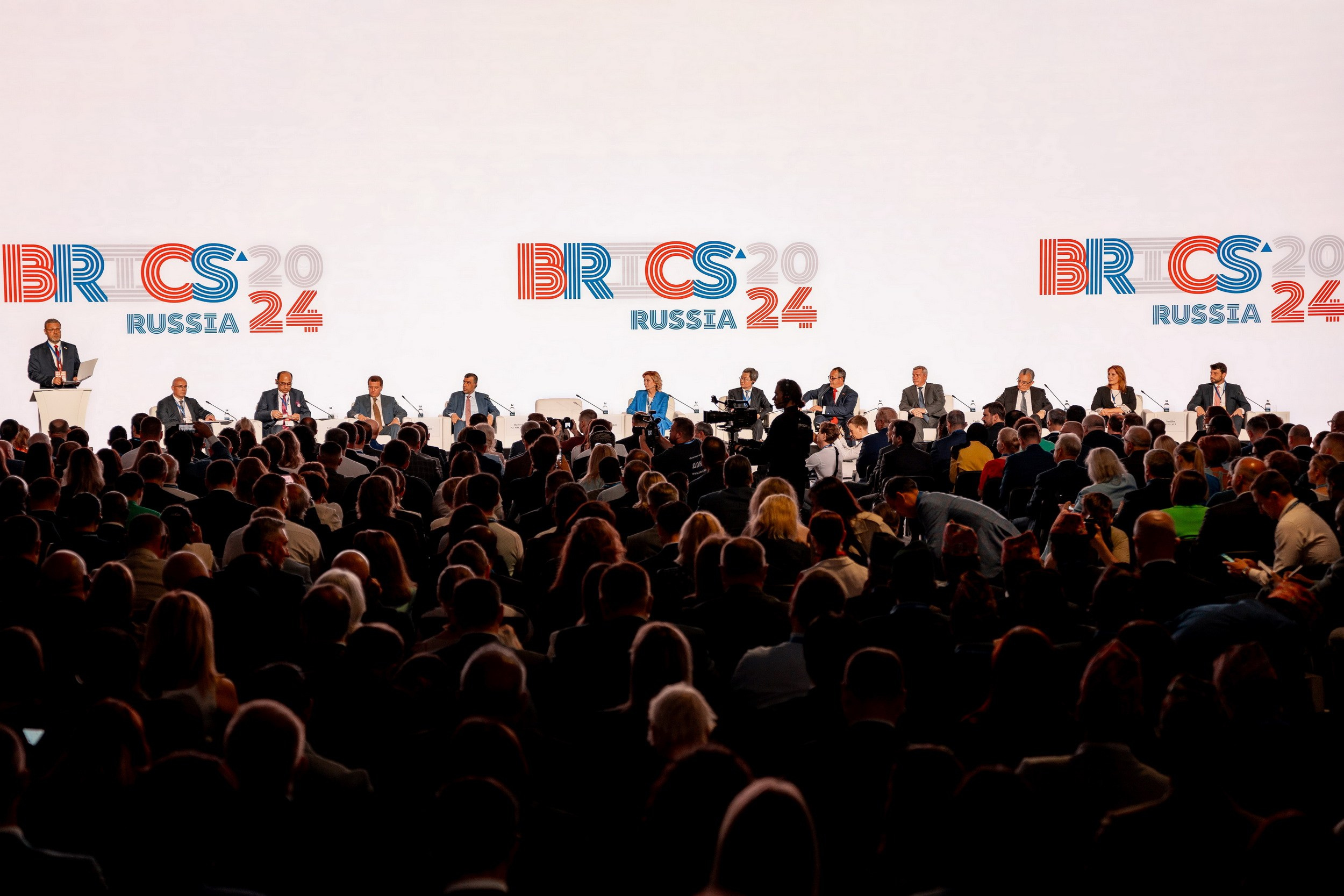VI ММФ БРИКС 2024. Москва. Фотограф Сергей Лукьяненко