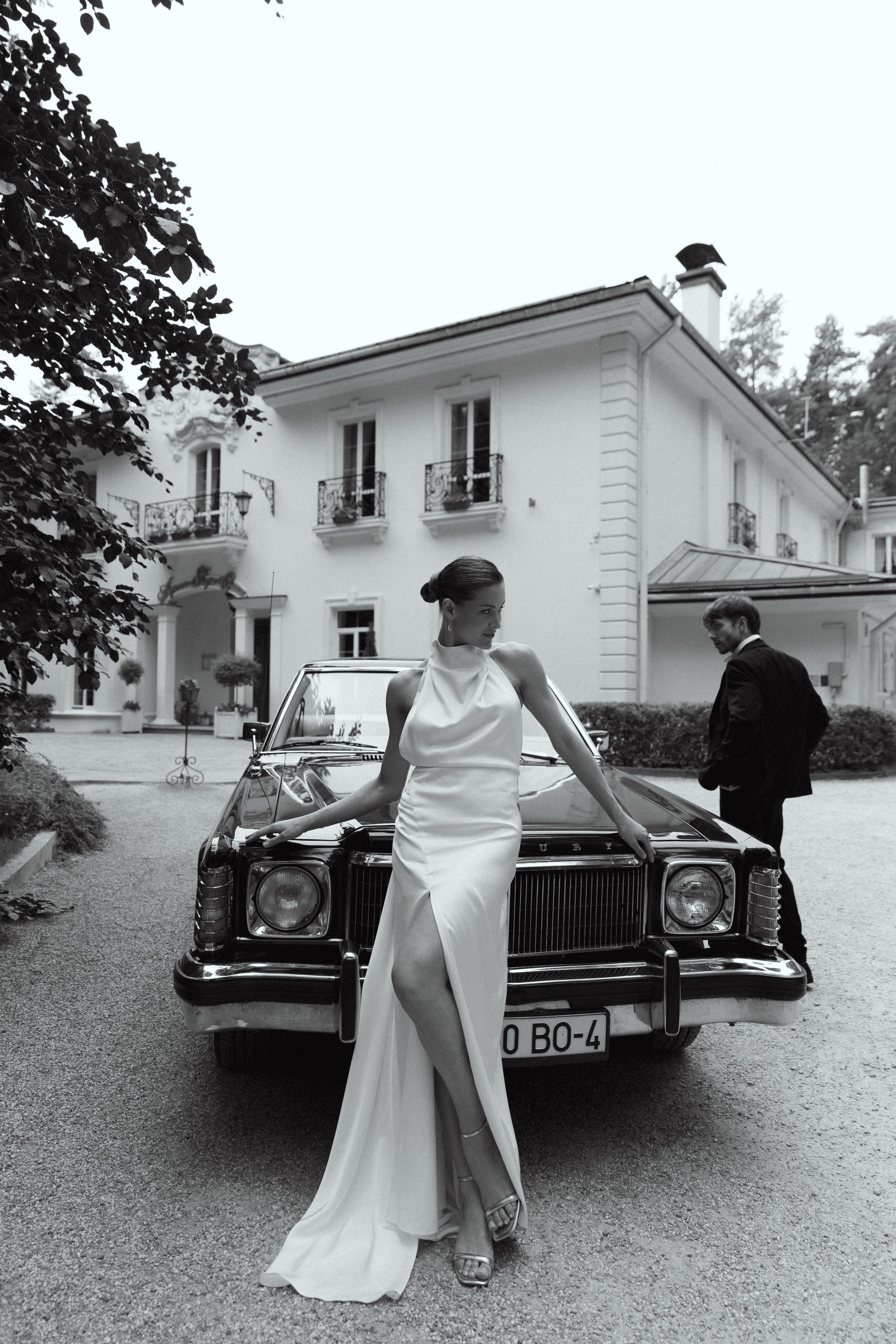 Свадебная фотосессия с ретро-автомобилем. Свадебный фотограф Москва Павел Фетисов