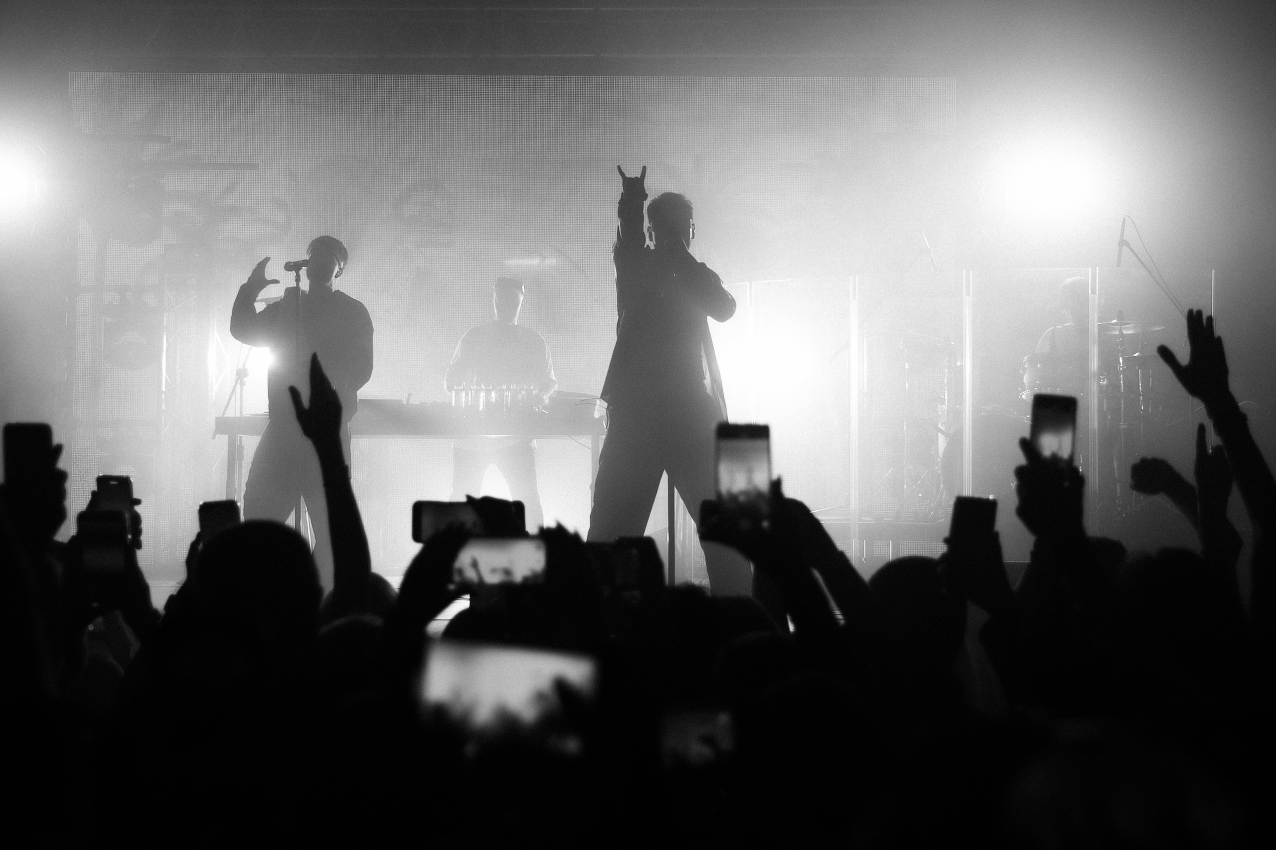 Фотоотчёт и репортаж с концерта группы GAYAZOV$ BROTHER$. Красильников Евгений — профессиональный фотограф в Ростове-на-Дону