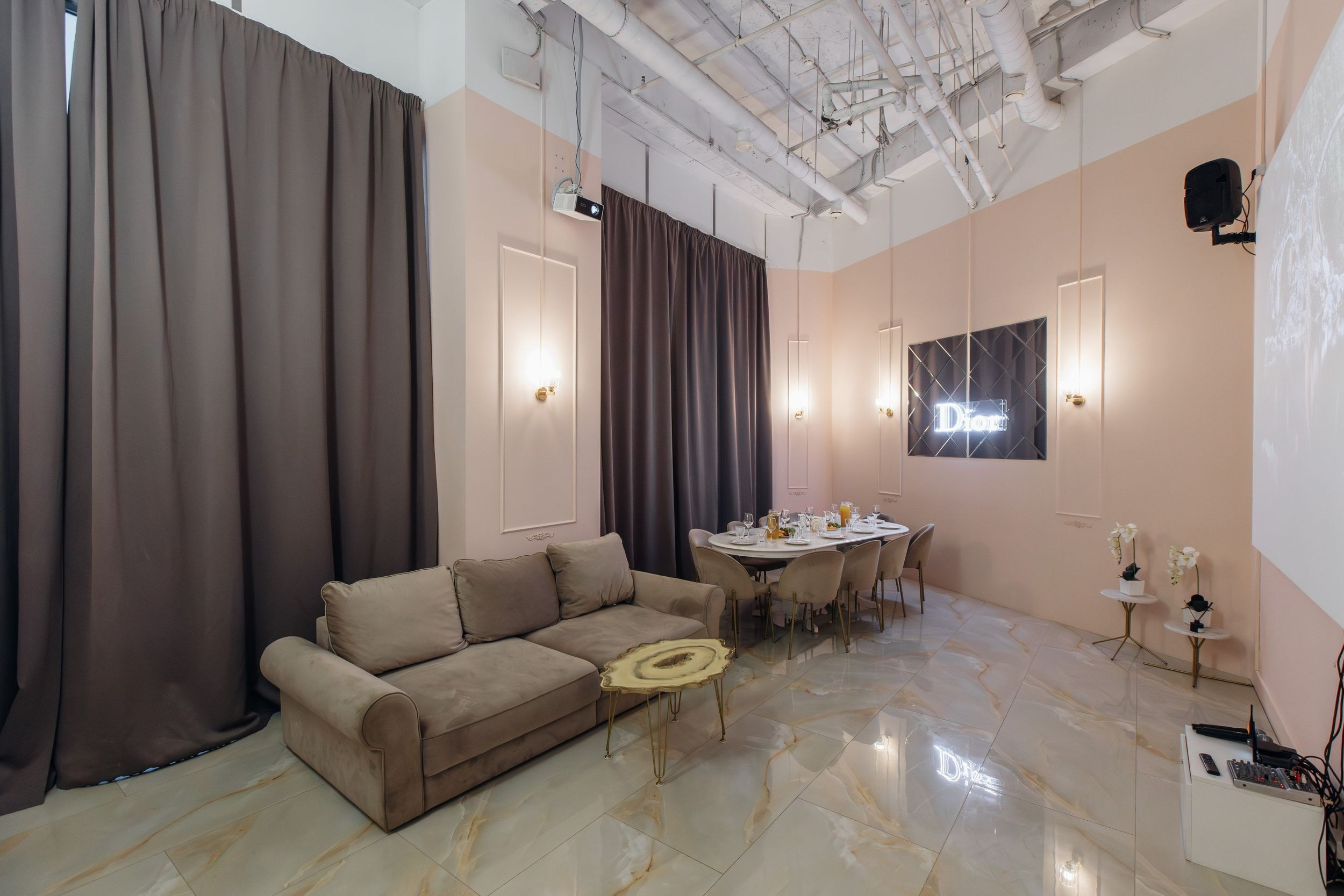 Площадь Карла Фаберже 8Е. Аренда лофта в СПб для мероприятий