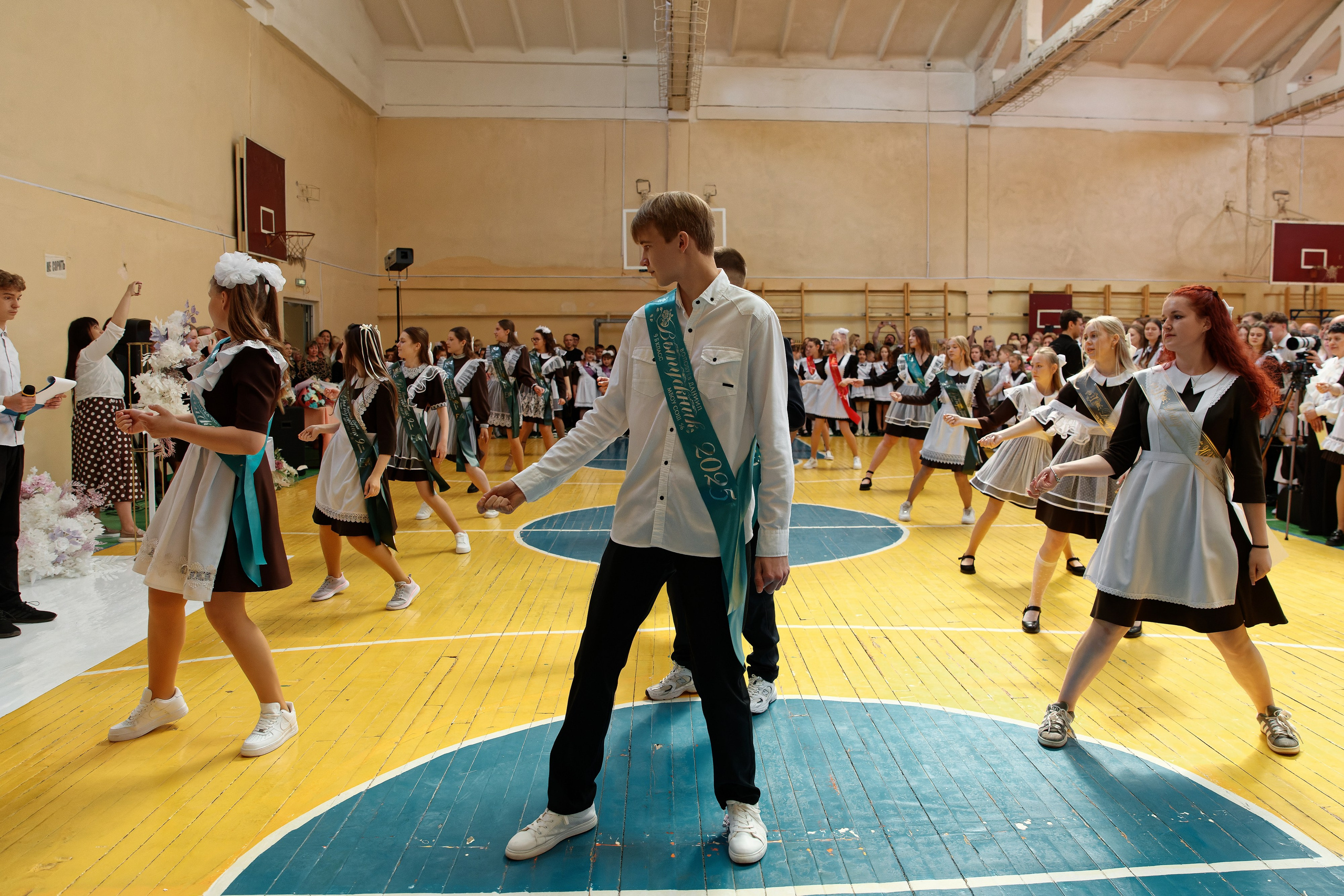 Последний звонок Школа № 42. Семейный фотограф — Макс Белогрудов