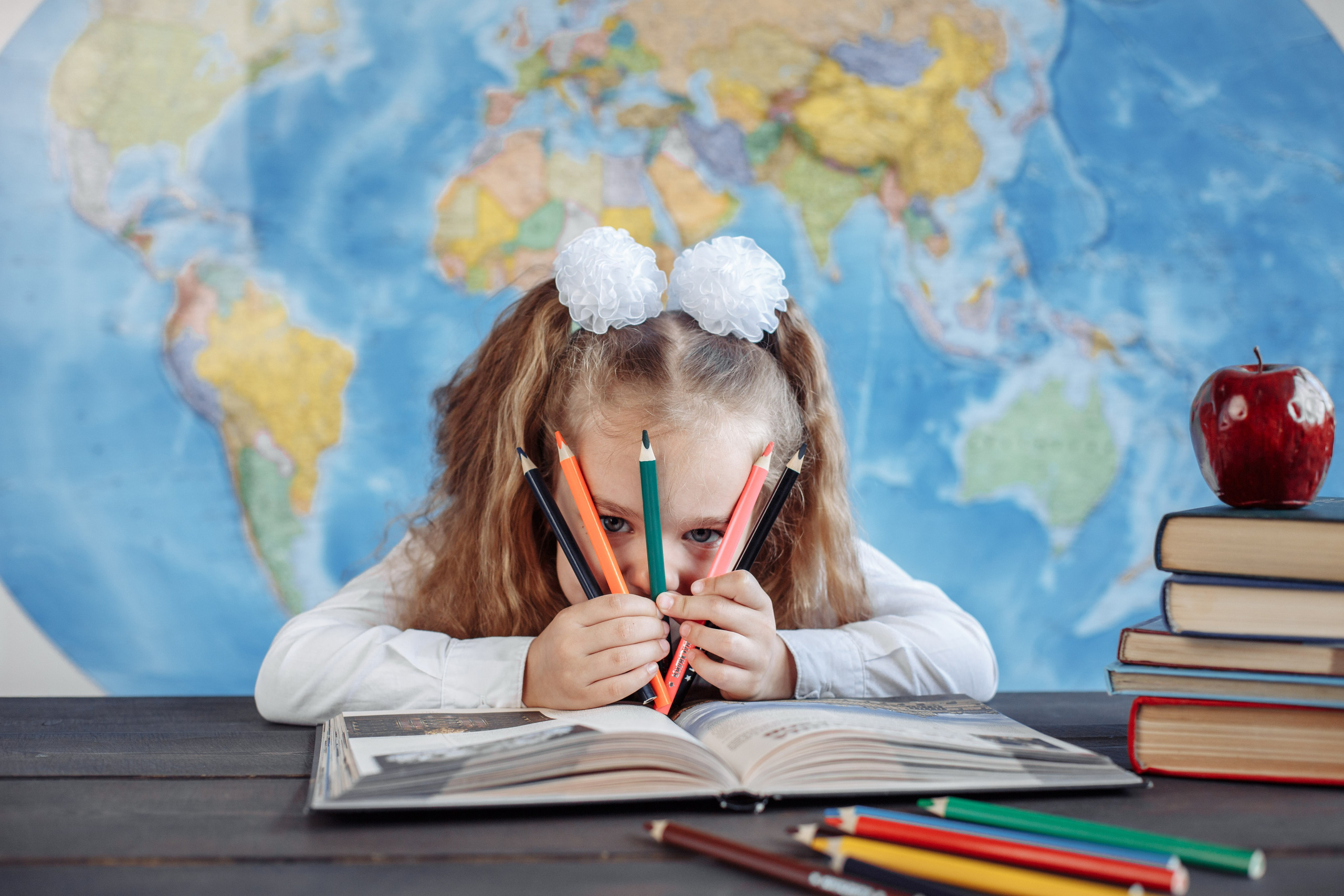 Начальные классы. Выпускные школьные фото­альбомы для школ и детских садов в Волгограде и Волжском