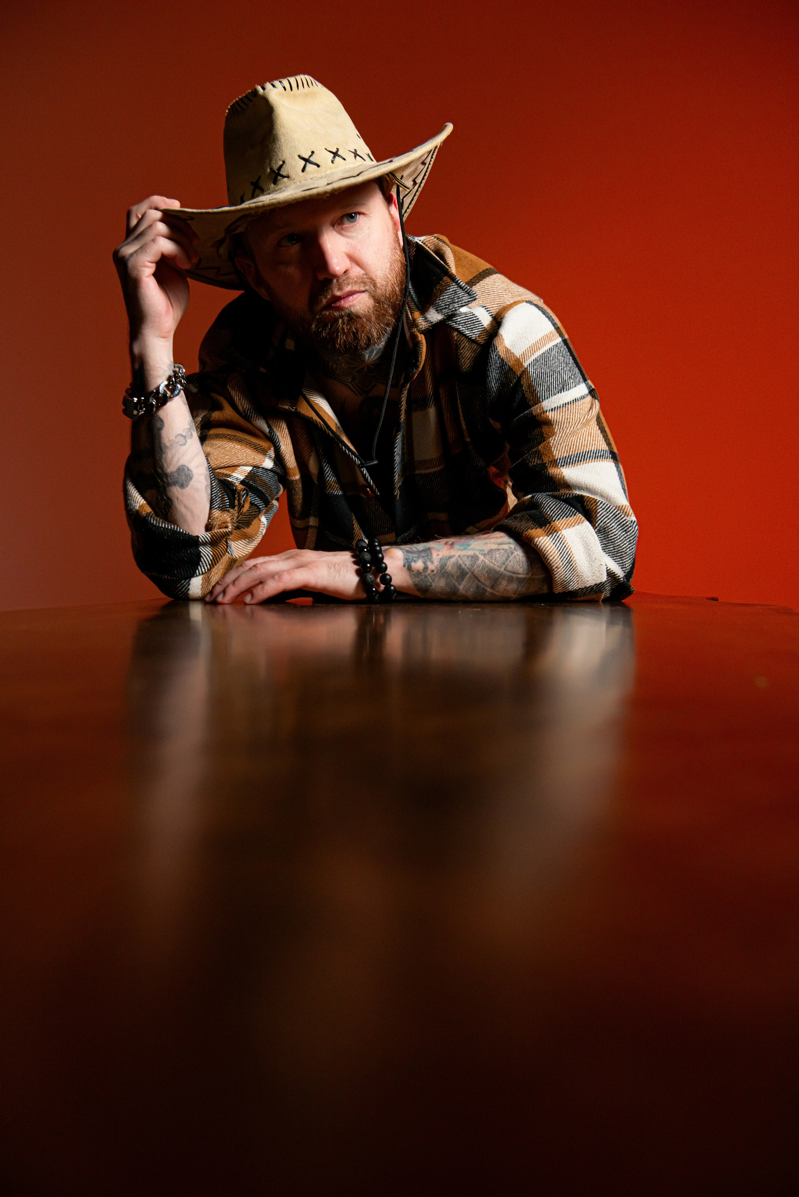 Fashion съемка с цветными фильтрами. Фотография — это миг, который фиксирует вечность