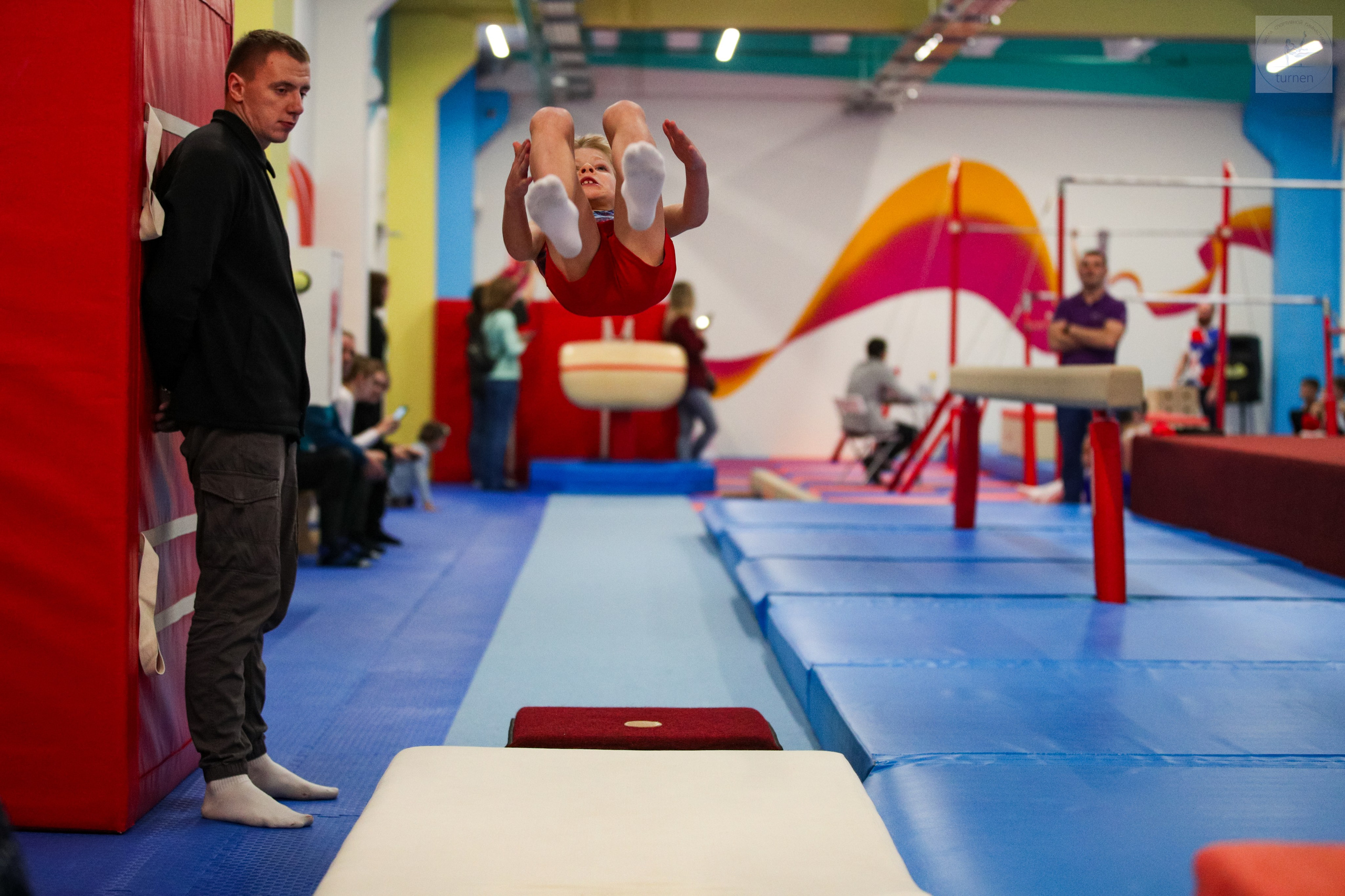 Спортивная гимнастика. Юниоры. Фотограф в Москве портреты | репортажи | спорт