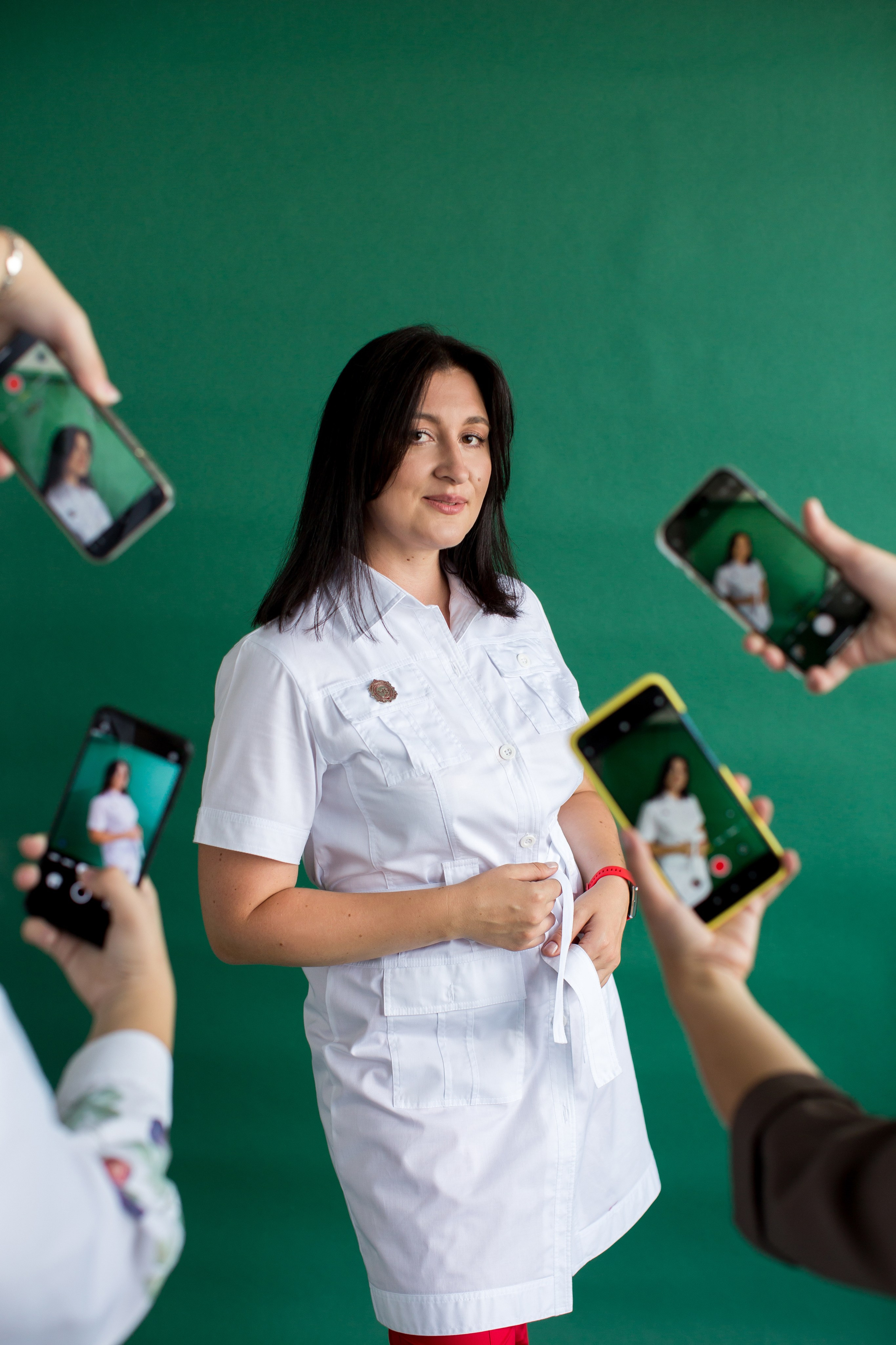 Контент съёмка для эксперта по электродепиляции. Портретный фотограф в Красноярске Акифьева Евгения