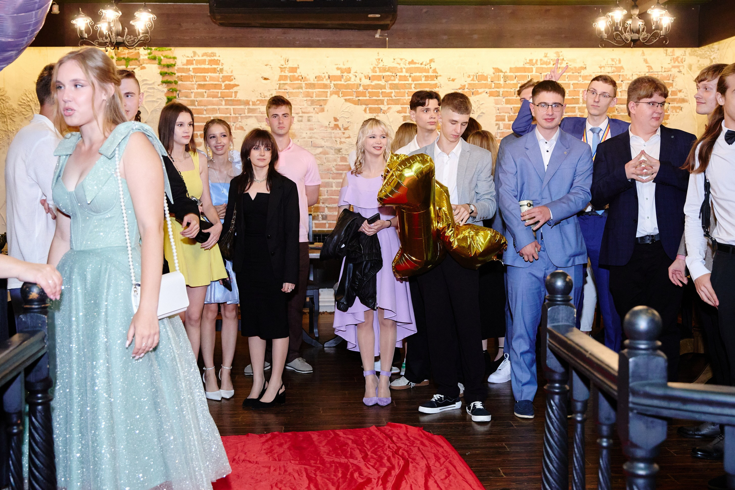 Выпускной 35 Сош. Фотограф Выпускные альбомы Таганрог Сергей Коробченко