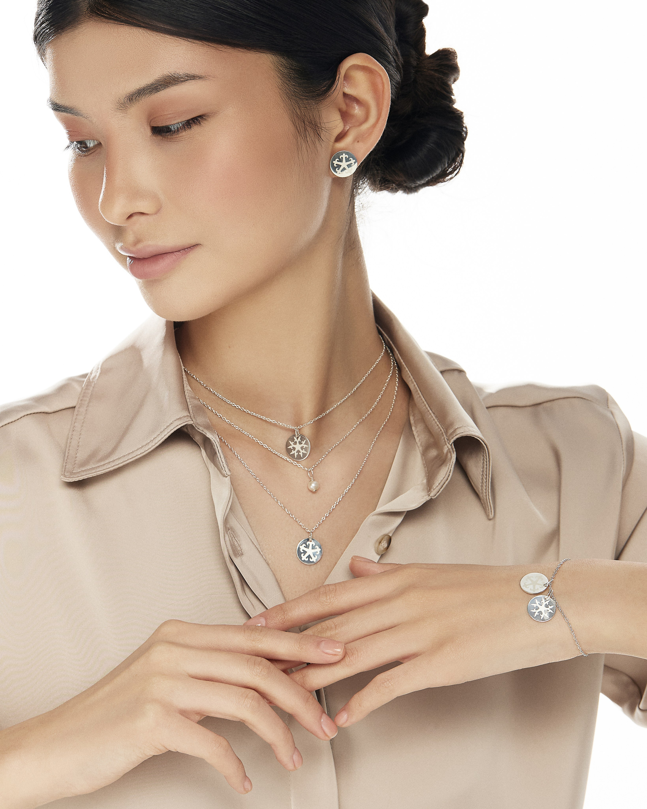 Kazakh Yuvelir. Fashion and advertising photographer