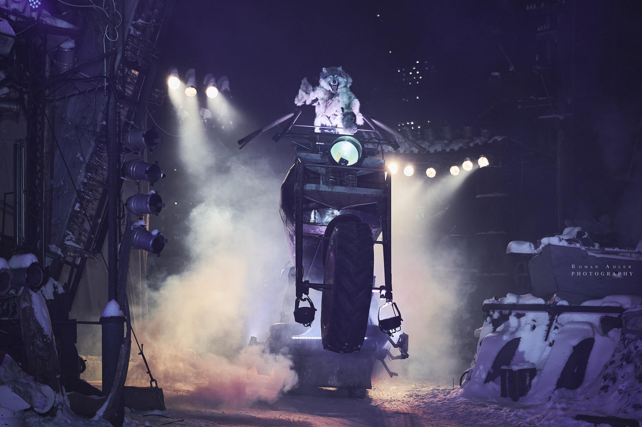 Новогодняя сказка от Ночных волков. Фотограф Роман Адлер