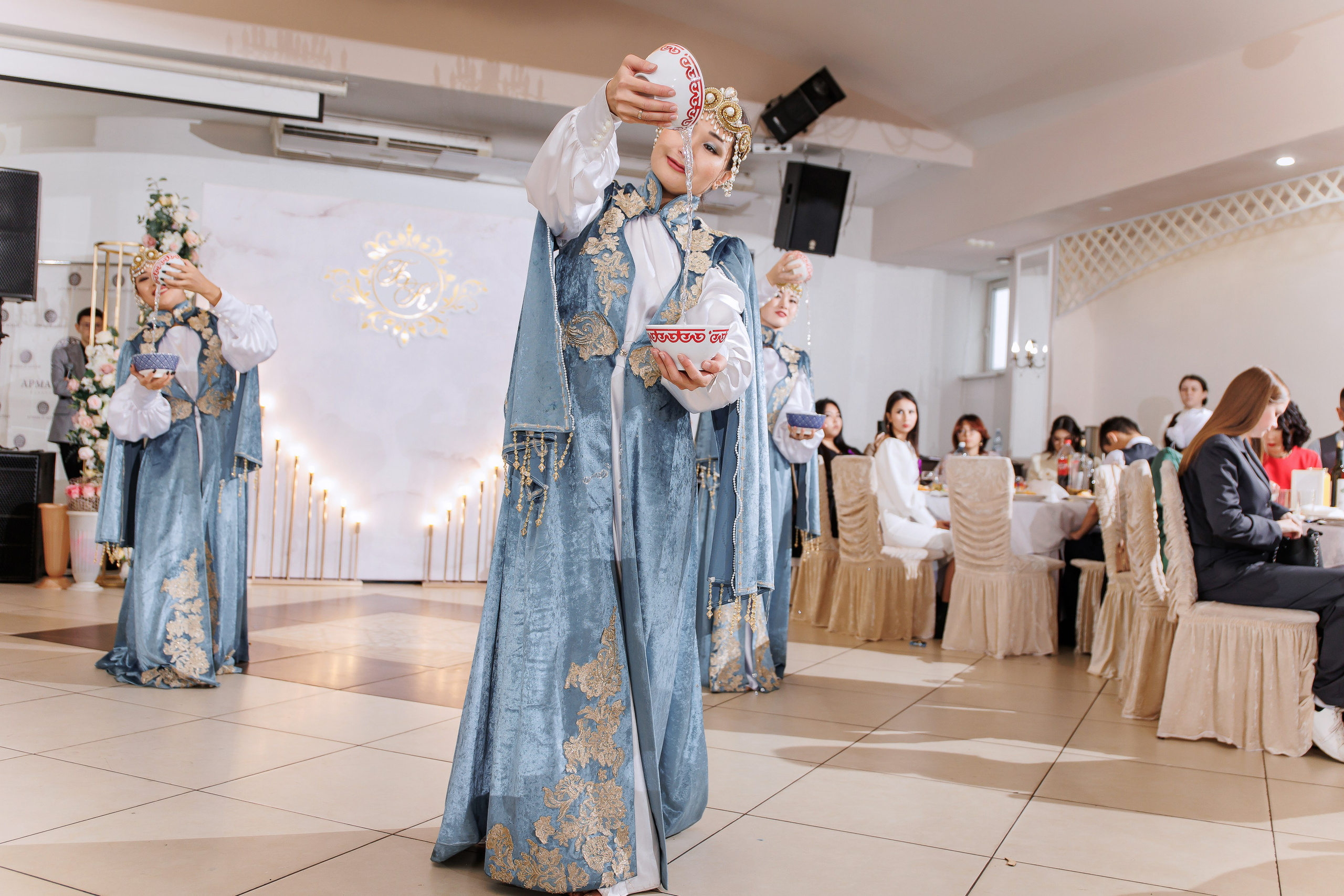 Karina & Bagdat. Anne Miller | Photographer