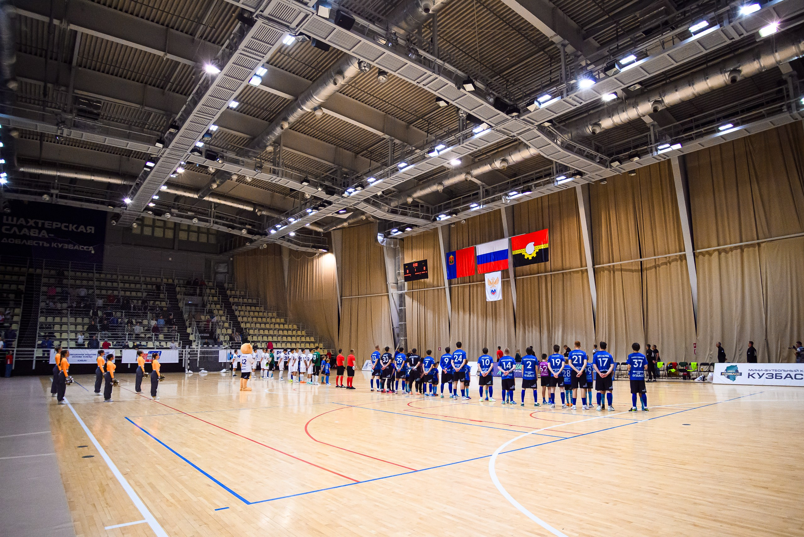 Высшая лига по футзалу — Сезон 2024-2025 — 2ой тур. Репортажный фотограф в Кемерово