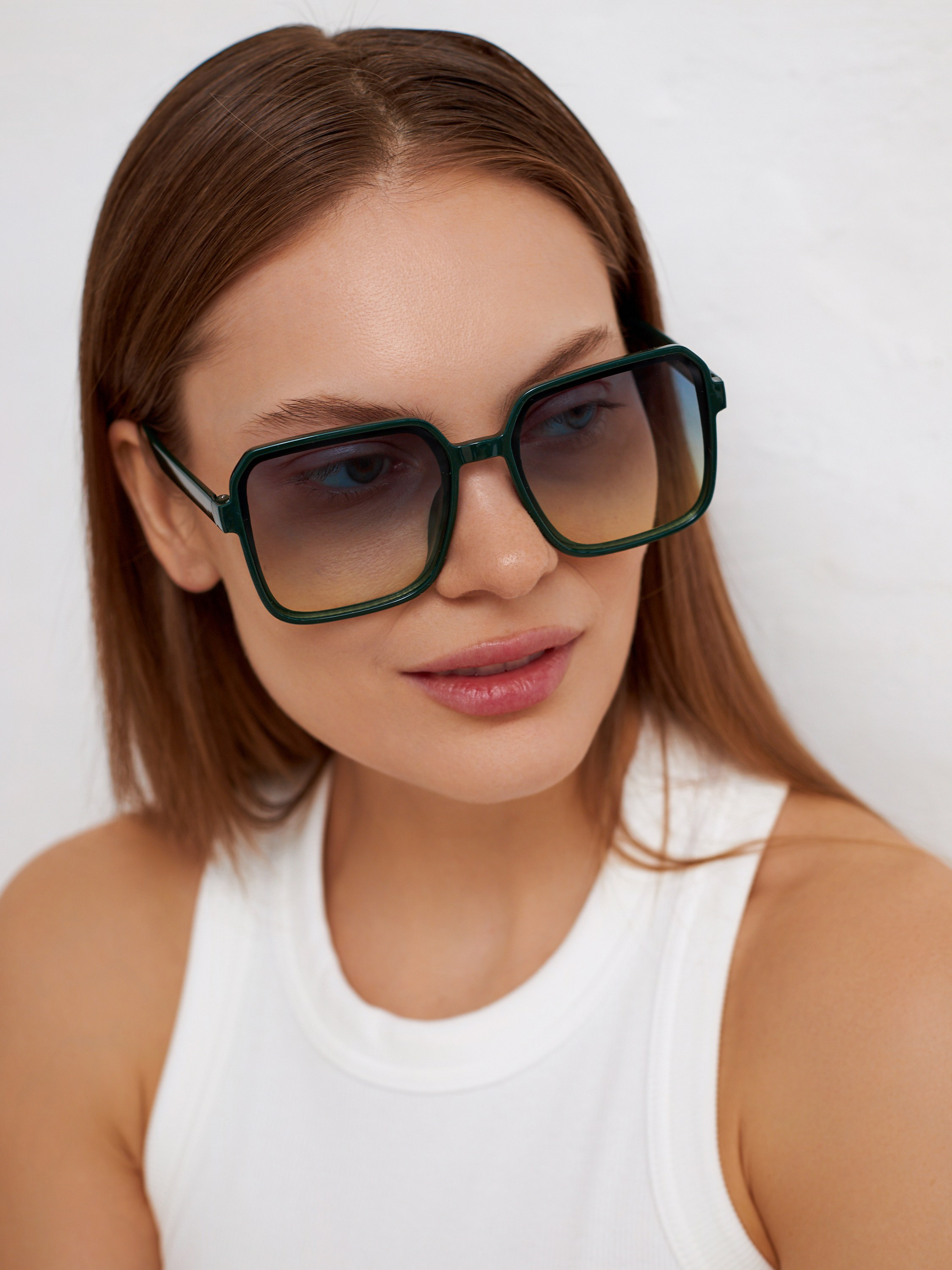 Фотосъемка солнцезащитных очков Екатеринбург Wildberries ВБ Ozon Озон предметная съемка Екб заказать цена фотосъемка товара WB очки предметк. Фотограф Екатеринбург Анастасия Жерновская | Маркетплейсы и нейрофото