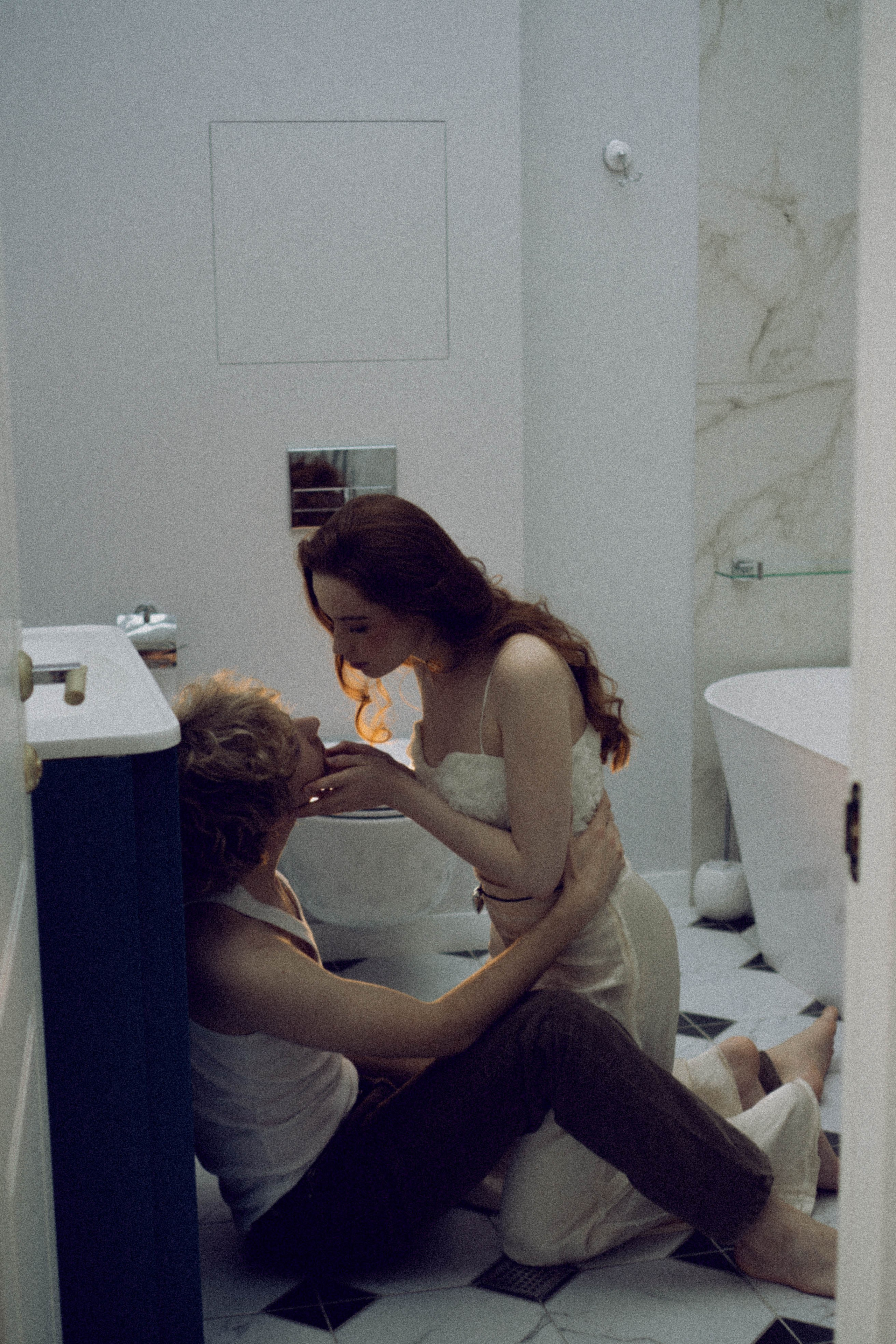 СВАДЕБНАЯ СЬЕМКА В ОТЕЛЕ. СБОРЫ ЖЕНИХА И НЕВЕСТЫ И ТАКЖЕ ТОР И ПОДГОТОВКА К ПРОГУЛКЕ. Профессиональный фотограф, Санкт-Петербург — Виктория Богомолова