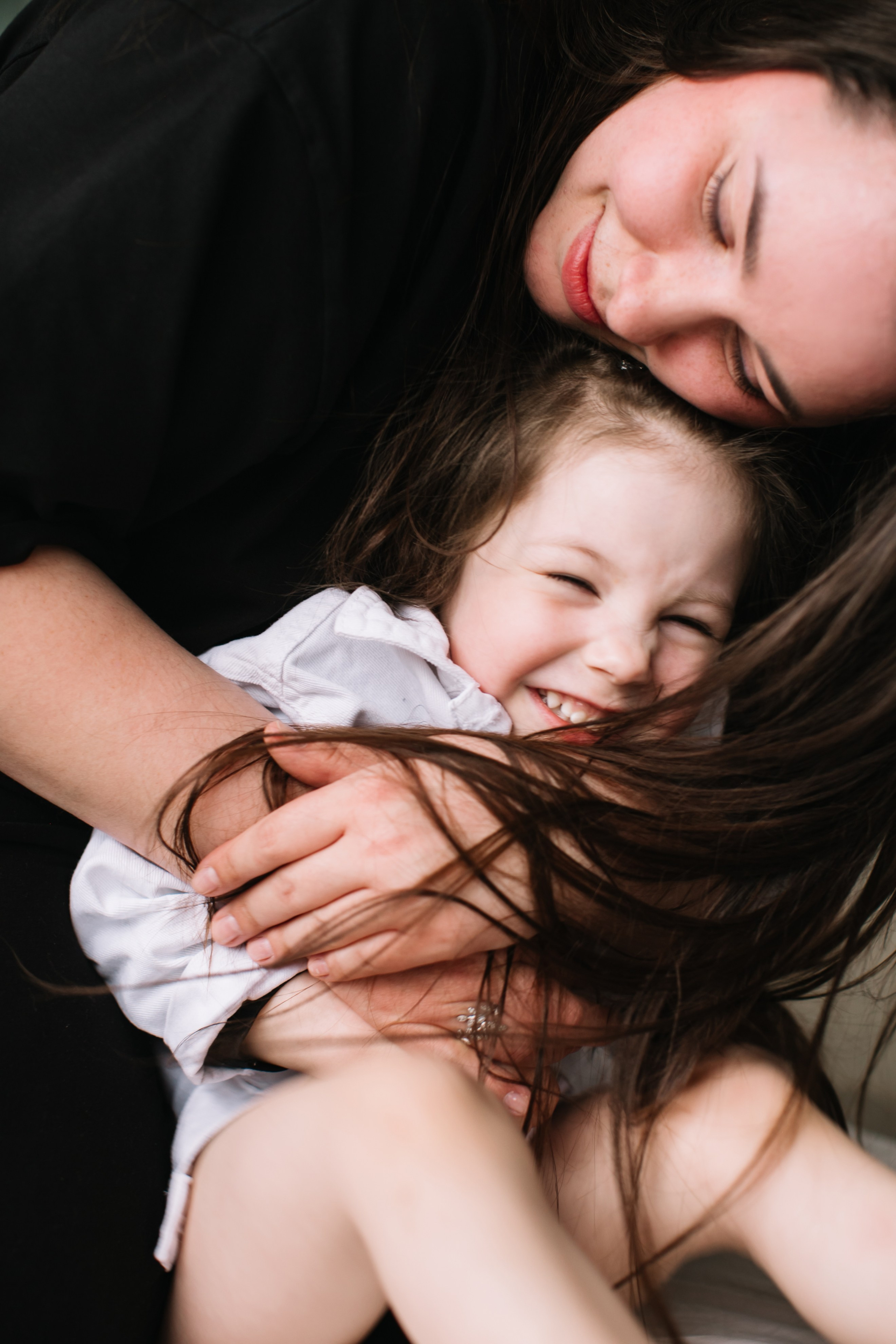 алёна малахова фотограф новосибирск семейный детский домашняя фотосессия в новосибирске день рождения репортажная съёмка фотосессия с лошадьми на конюшне деревня алтай  на природе фотосессия в детском саду мама и сын предложение руки и сердца идея  помолвка фотосессия берег закат детский день рождения годик торт аниматор лофт игровая продолжение следует prodoljenie_sleduet_  корпоратив тимбилдинг первоклашка линейка  контент  бизнес портрет оперный новат франция берет весна девушка мама и дочь мать и дитя