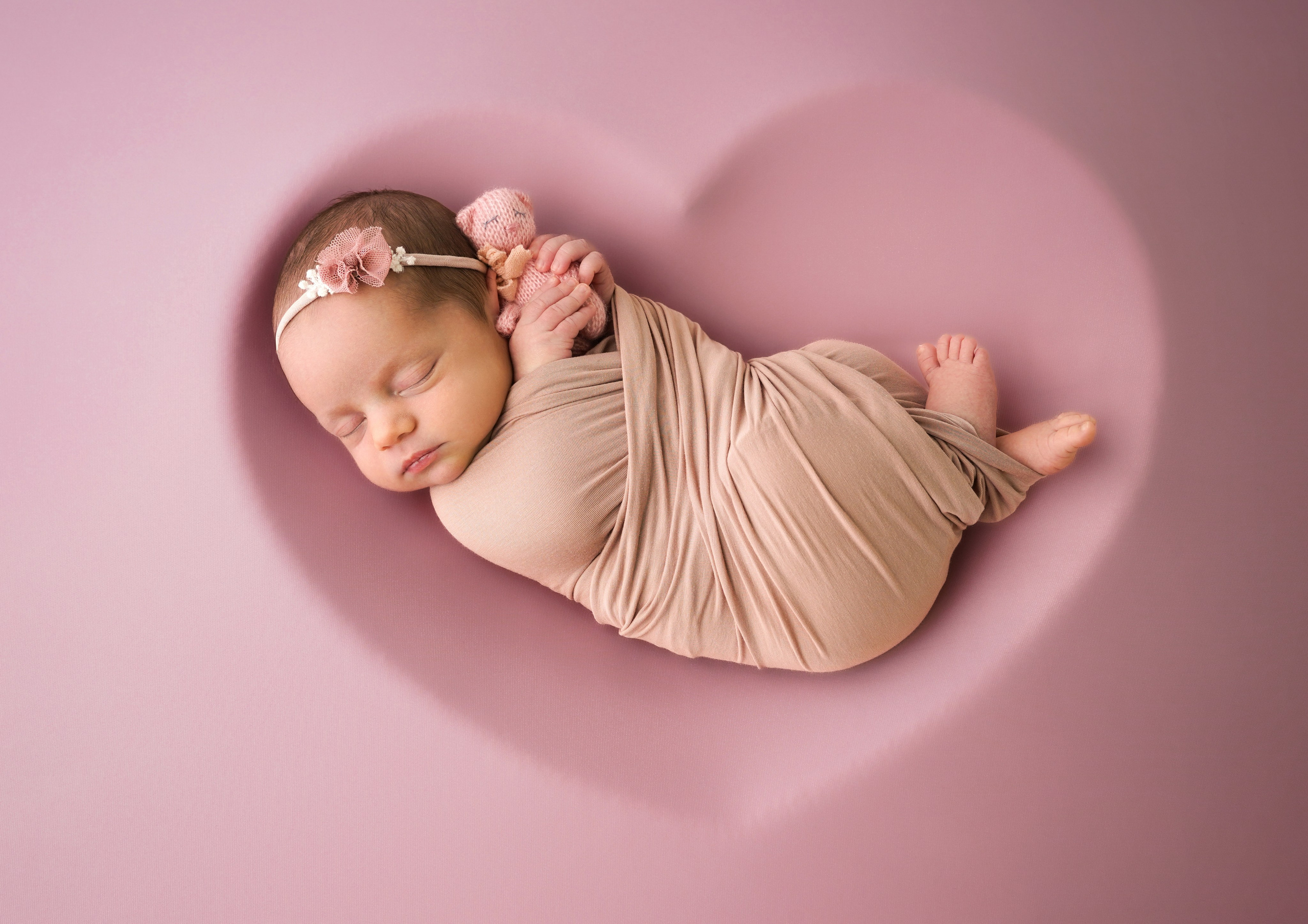 Фотосессия новорожденного (newborn). Фотограф новорожденных, детей до года и беременных в Симферополе