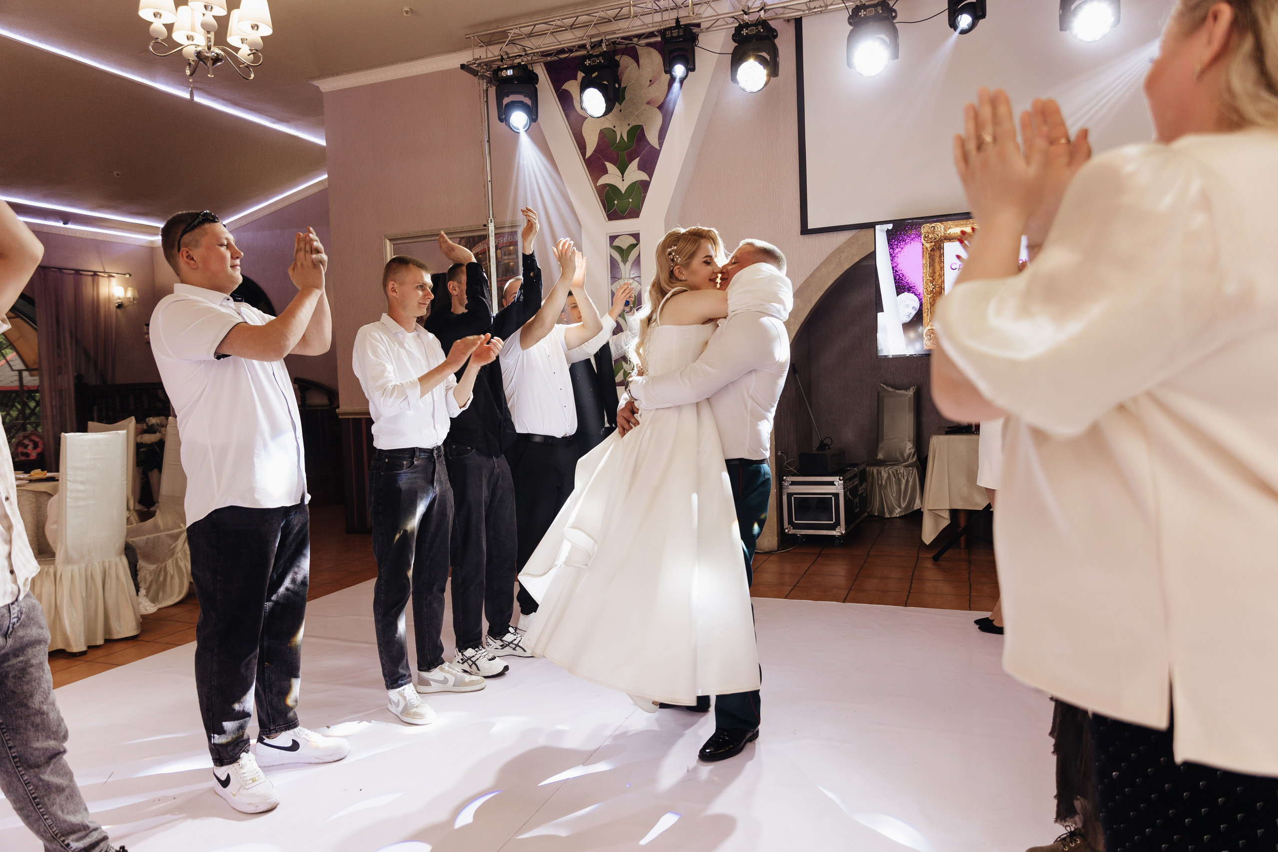 Ангелина и Дмитрий. Семейный и свадебный фотограф в Донецке Елена Гордеева