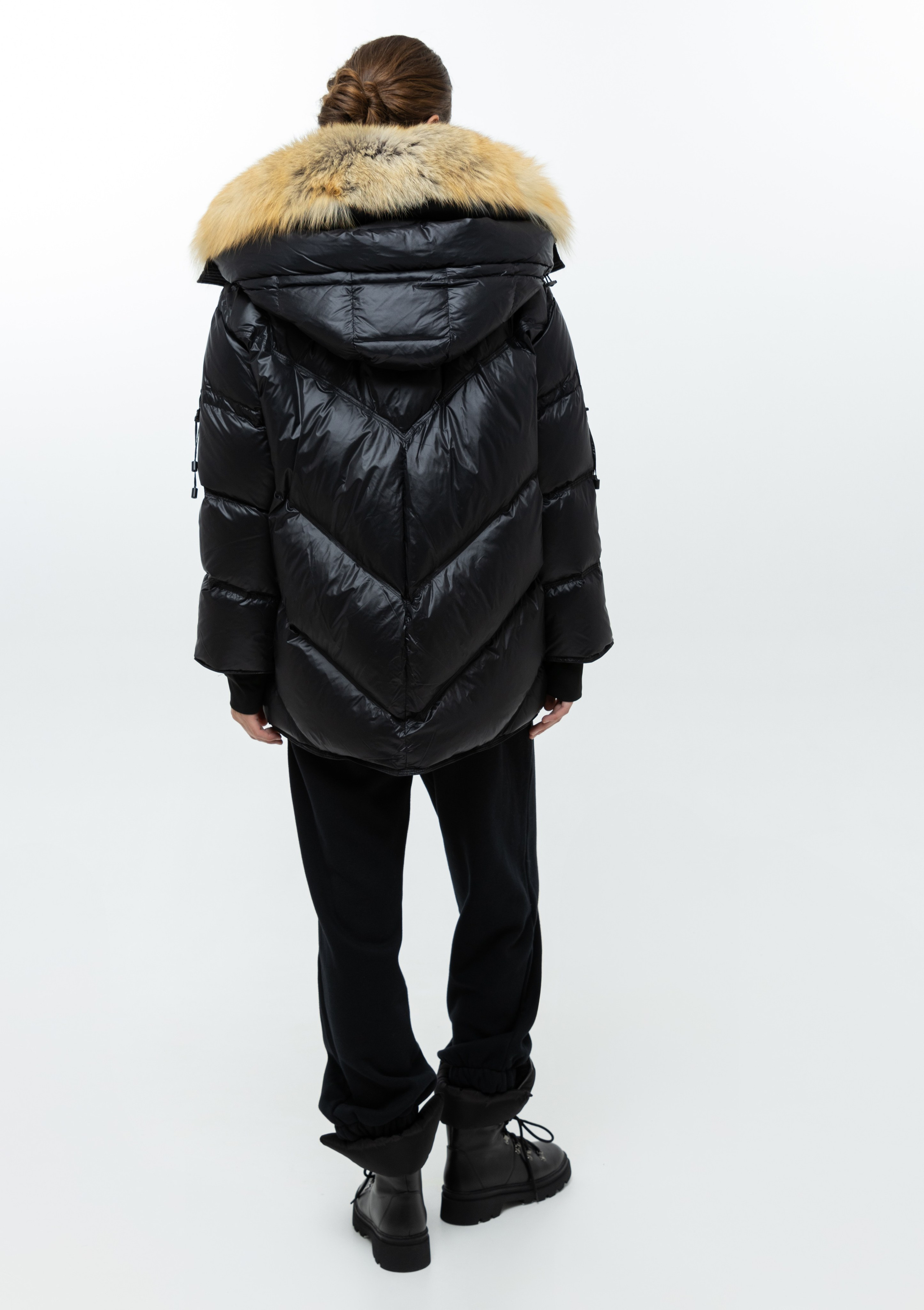 Каталог. Верхняя одежда + трикотаж бренда. 4ч,. Визажист для брендов, Фэшн продюсер Олеся Глушкова