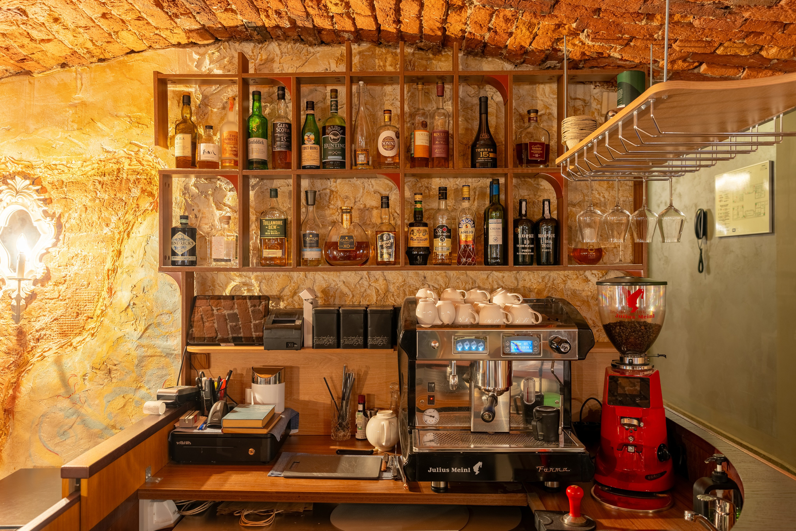 Интерьерная съёмка бара (паба) в Санкт-Петербурге