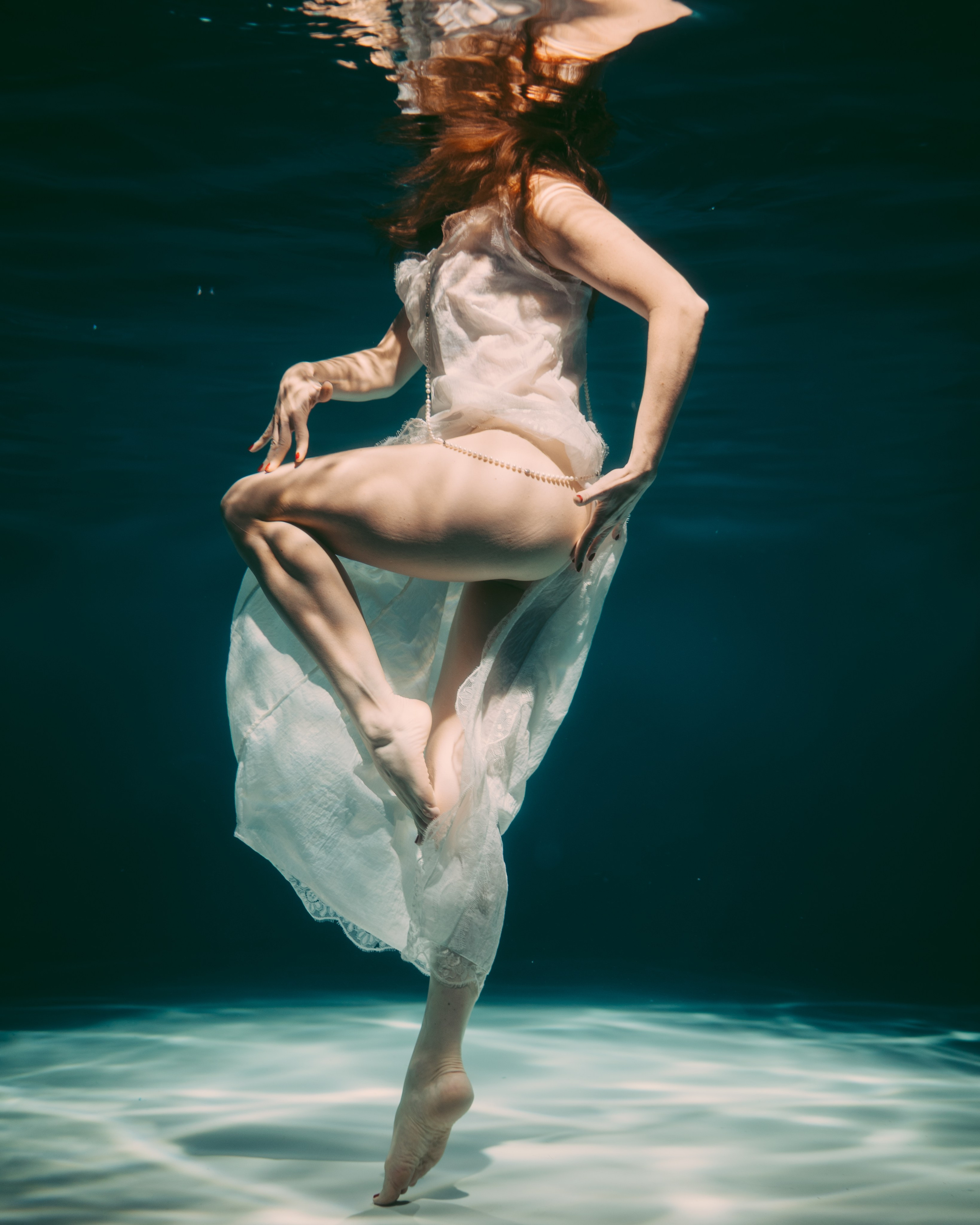 Женская подводная съёмка. Фотоведьма Дарья Нечинская